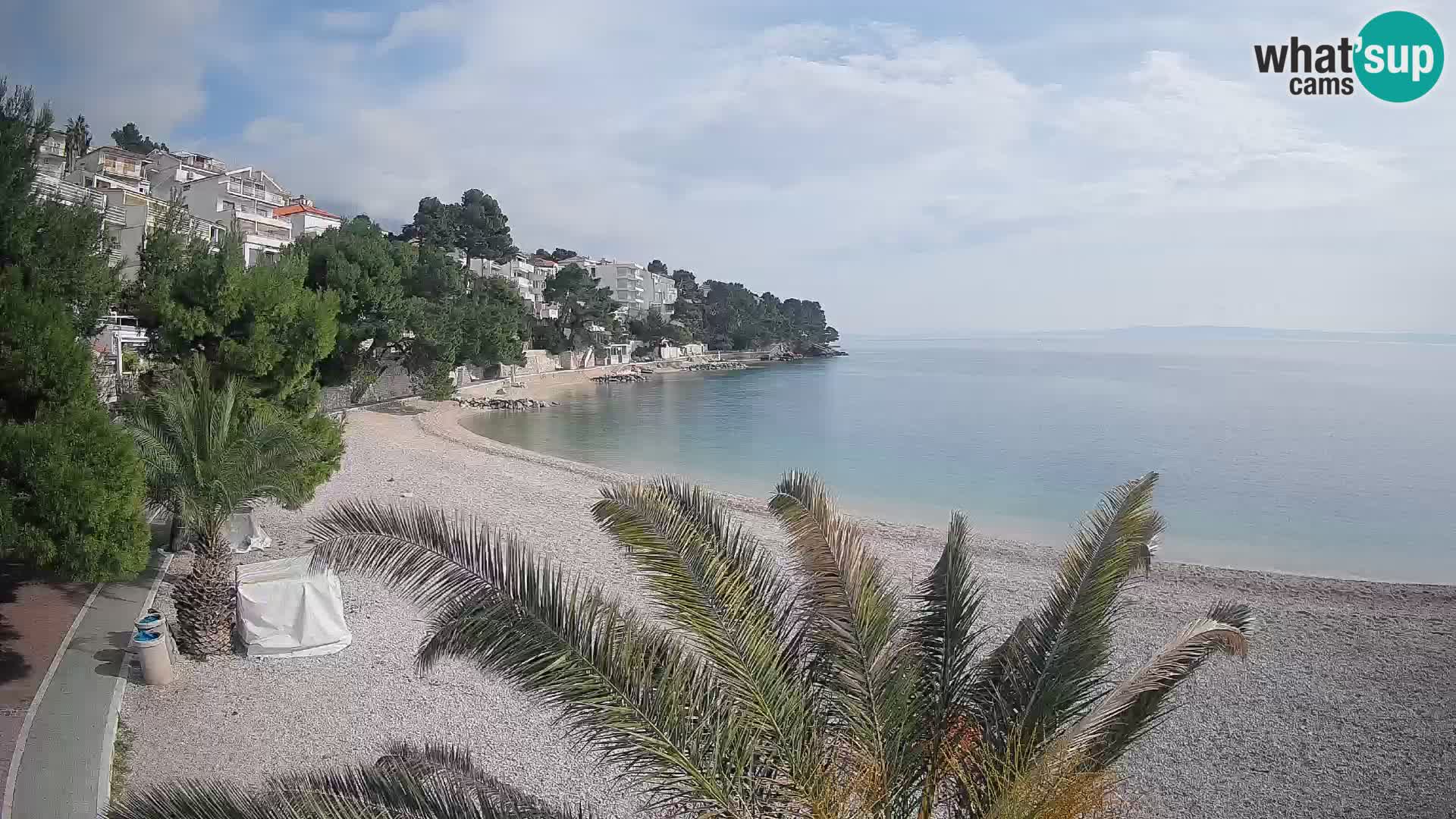 Web kamera Plaža Lučica Brela – Pogled uživo na jadransku obalu