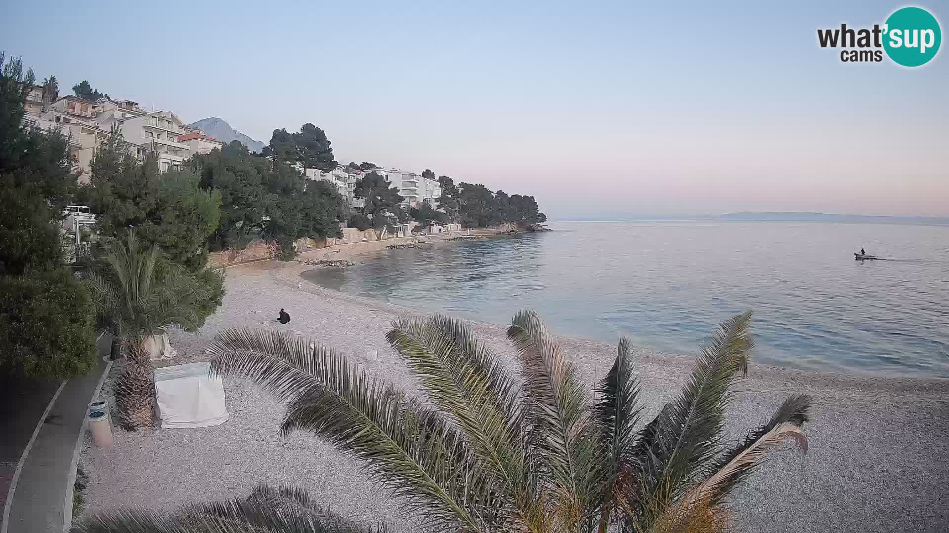 Webcam Plage Lučica Brela – Vue en direct sur la côte adriatique