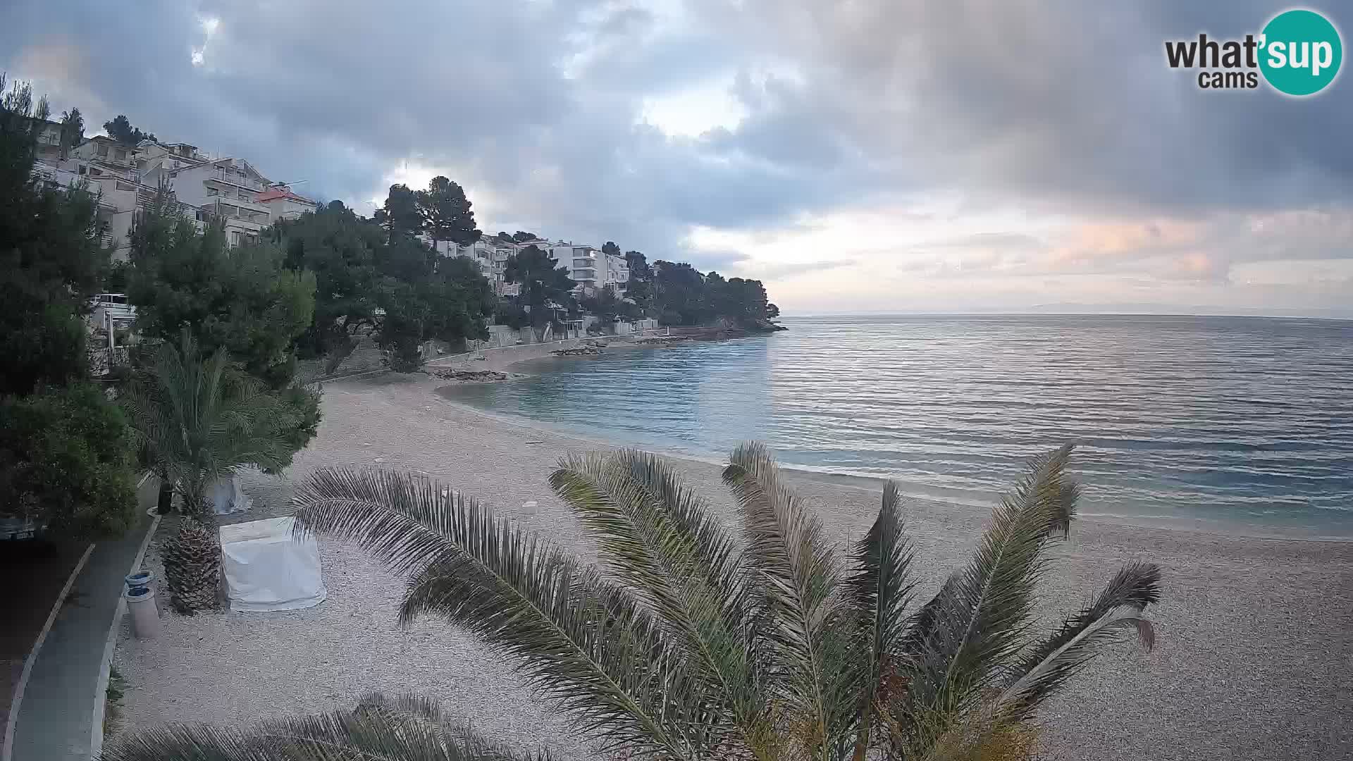 Webcam Spiaggia Lučica Brela – Vista live sulla costa adriatica
