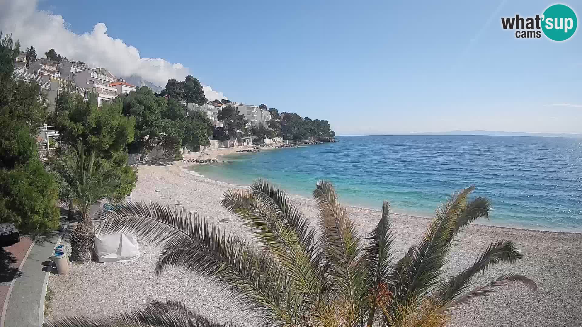 Spletna kamera Plaža Lučica Brela – Pogled v živo na Jadransko obalo