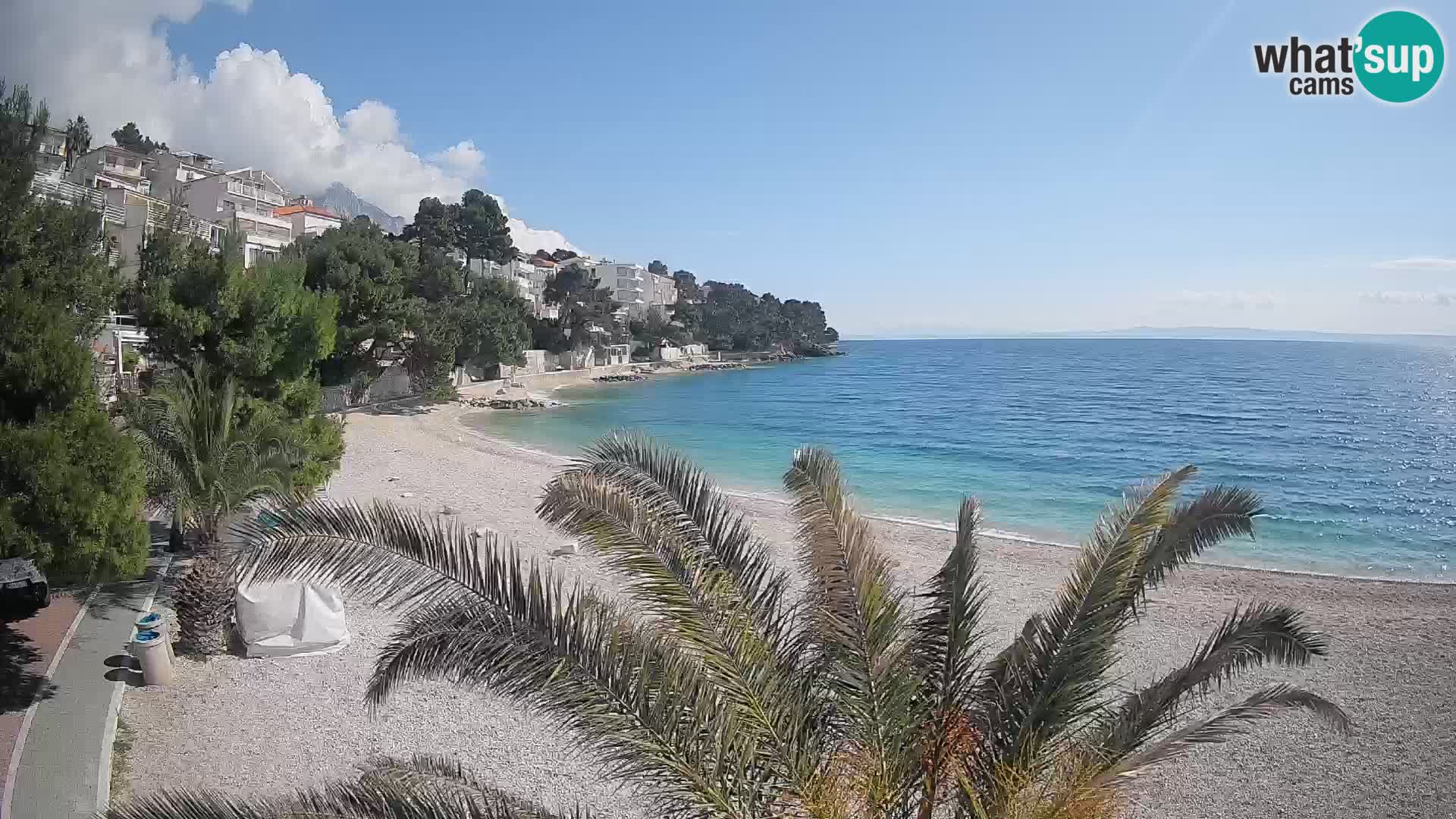 Spletna kamera Plaža Lučica Brela – Pogled v živo na Jadransko obalo