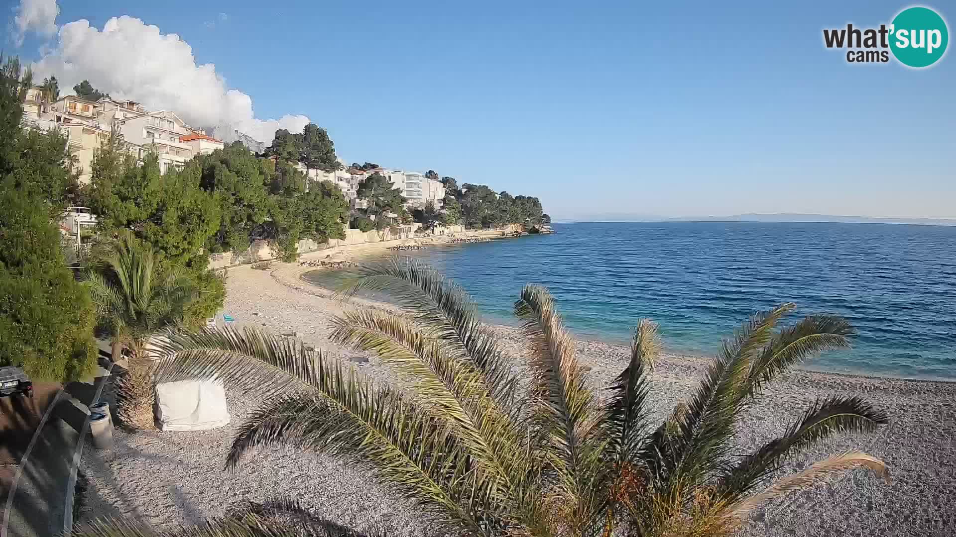 Web kamera Plaža Lučica Brela – Pogled uživo na jadransku obalu