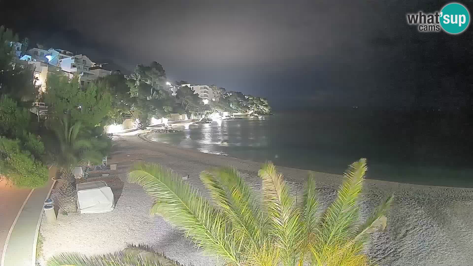 Spletna kamera Plaža Lučica Brela – Pogled v živo na Jadransko obalo