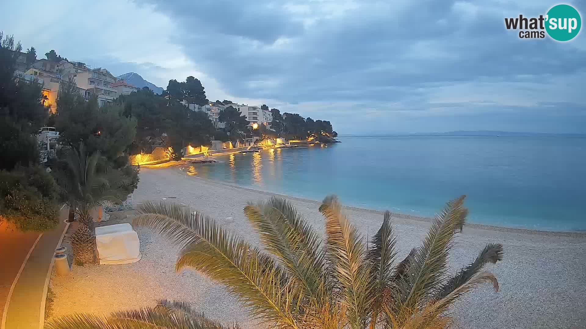 Webcam Spiaggia Lučica Brela – Vista live sulla costa adriatica
