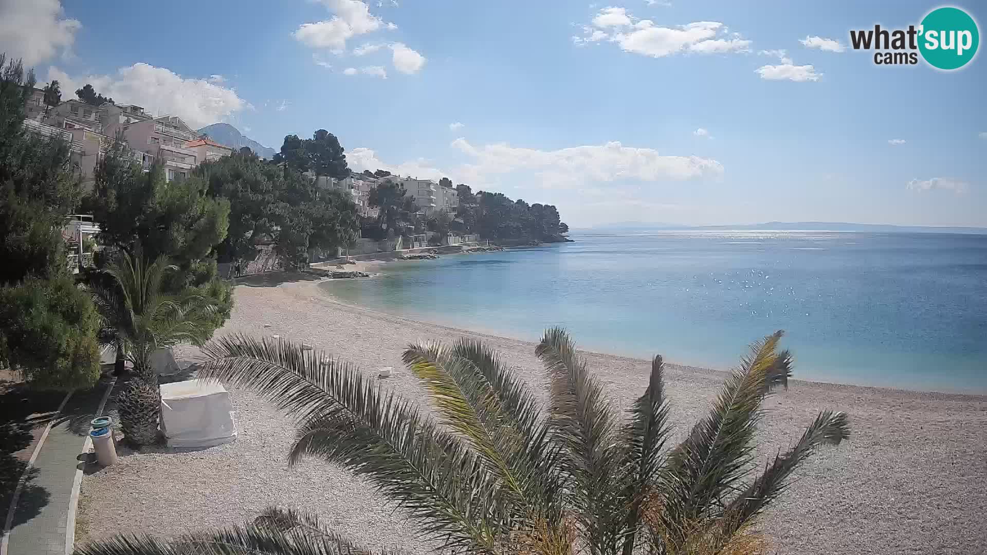 Spletna kamera Plaža Lučica Brela – Pogled v živo na Jadransko obalo