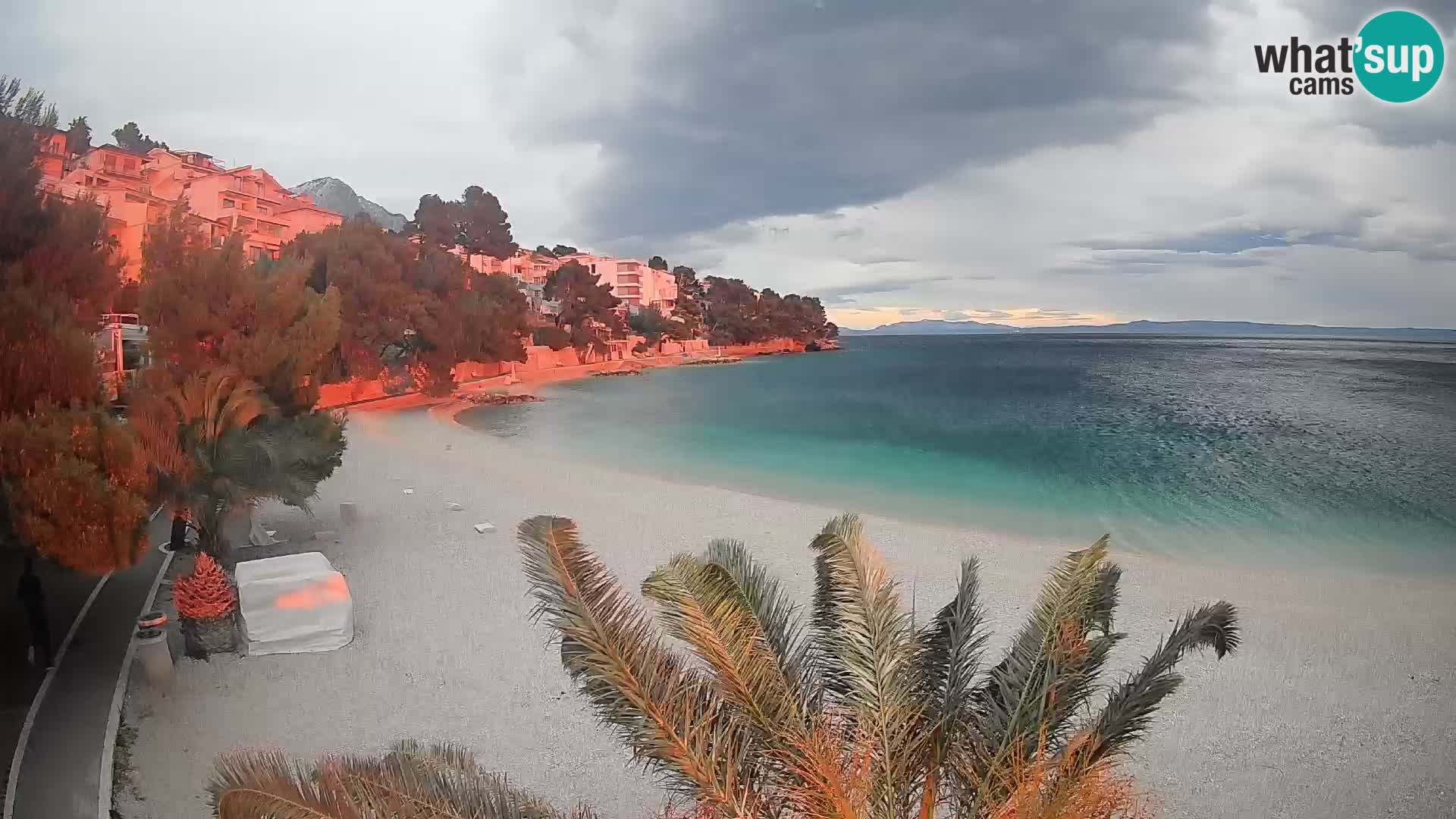 Webcam Lučica Strand Beach Brela – Liveblick von der Adriaküste