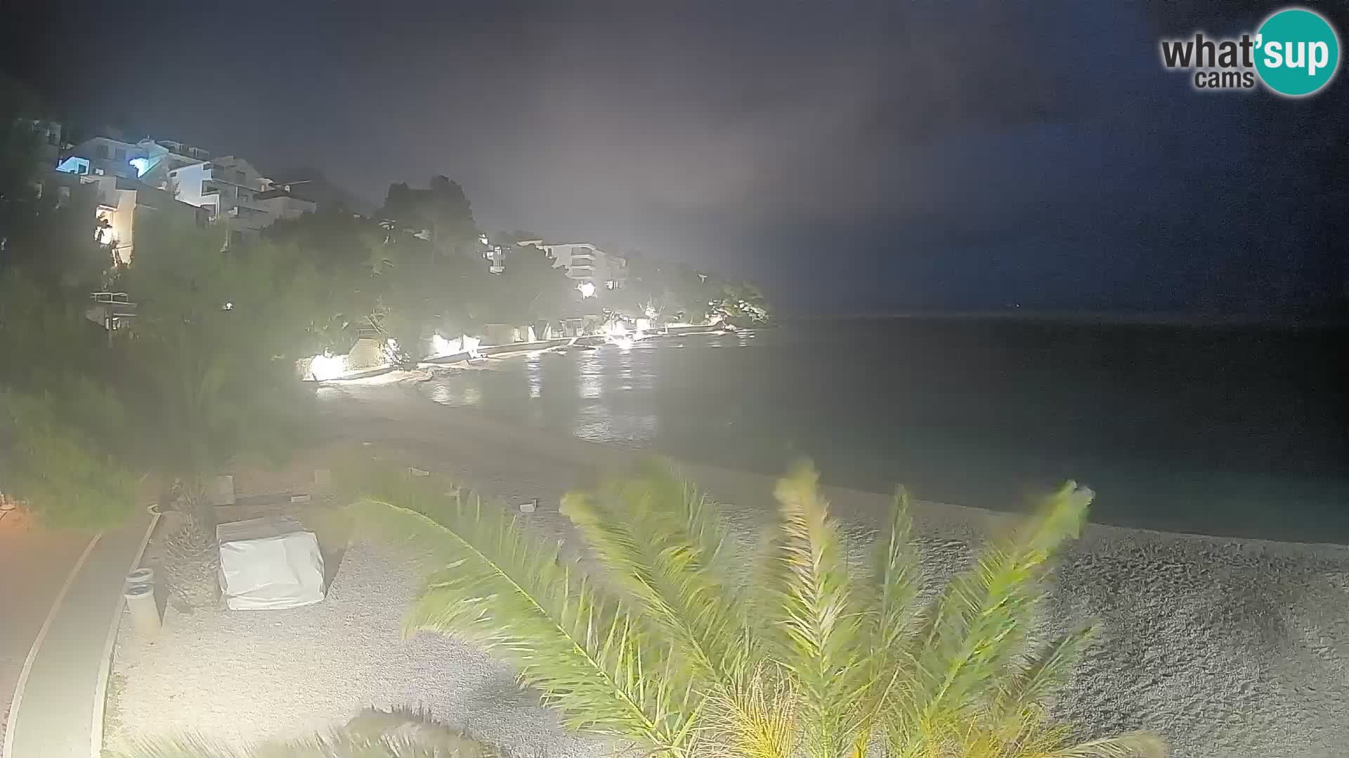 Webcam Spiaggia Lučica Brela – Vista live sulla costa adriatica