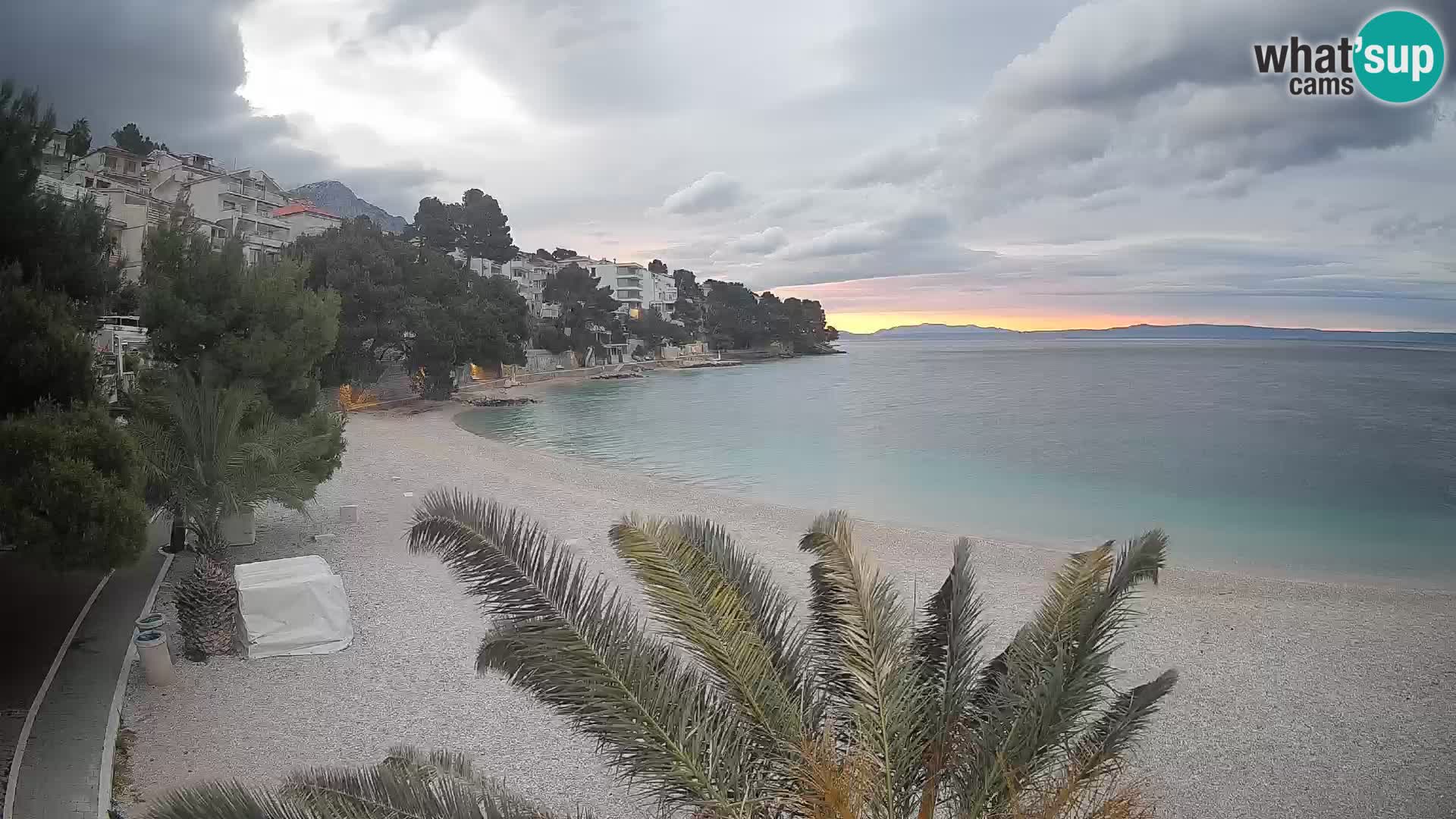 Webcam Plage Lučica Brela – Vue en direct sur la côte adriatique