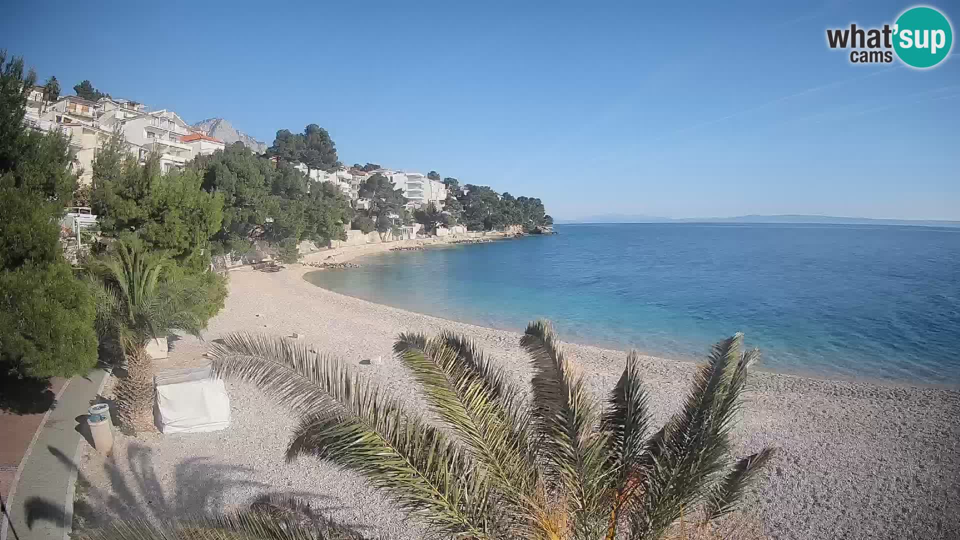 Spletna kamera Plaža Lučica Brela – Pogled v živo na Jadransko obalo