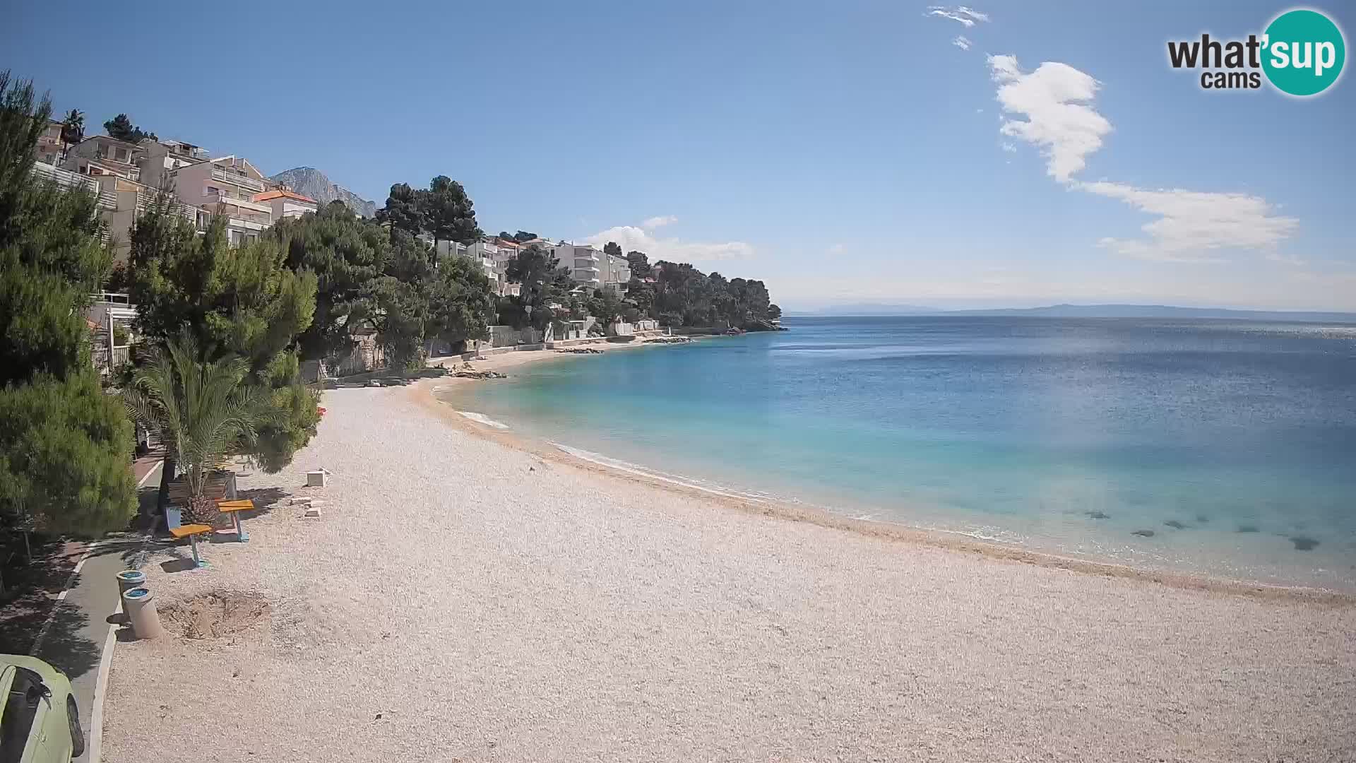 Web kamera Plaža Lučica Brela – Pogled uživo na jadransku obalu