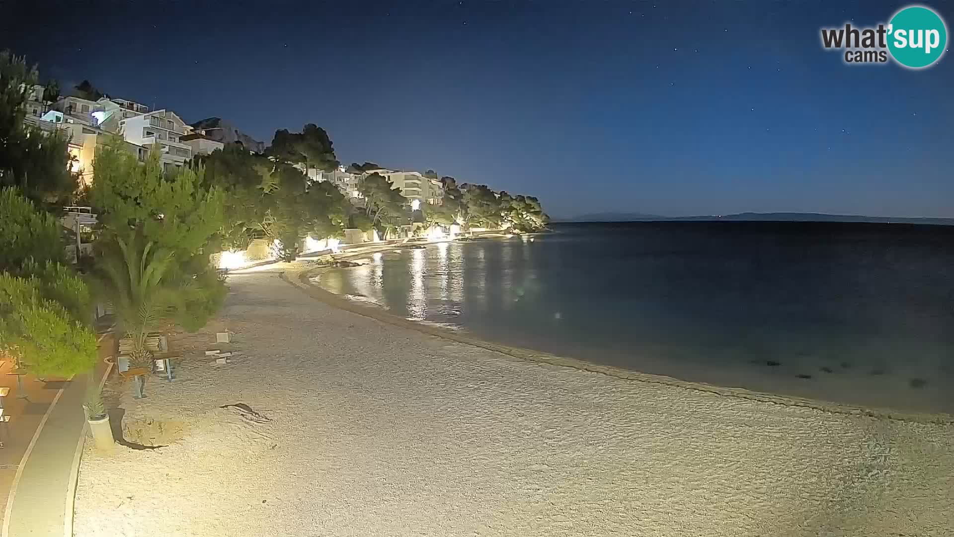 Webcam Spiaggia Lučica Brela – Vista live sulla costa adriatica