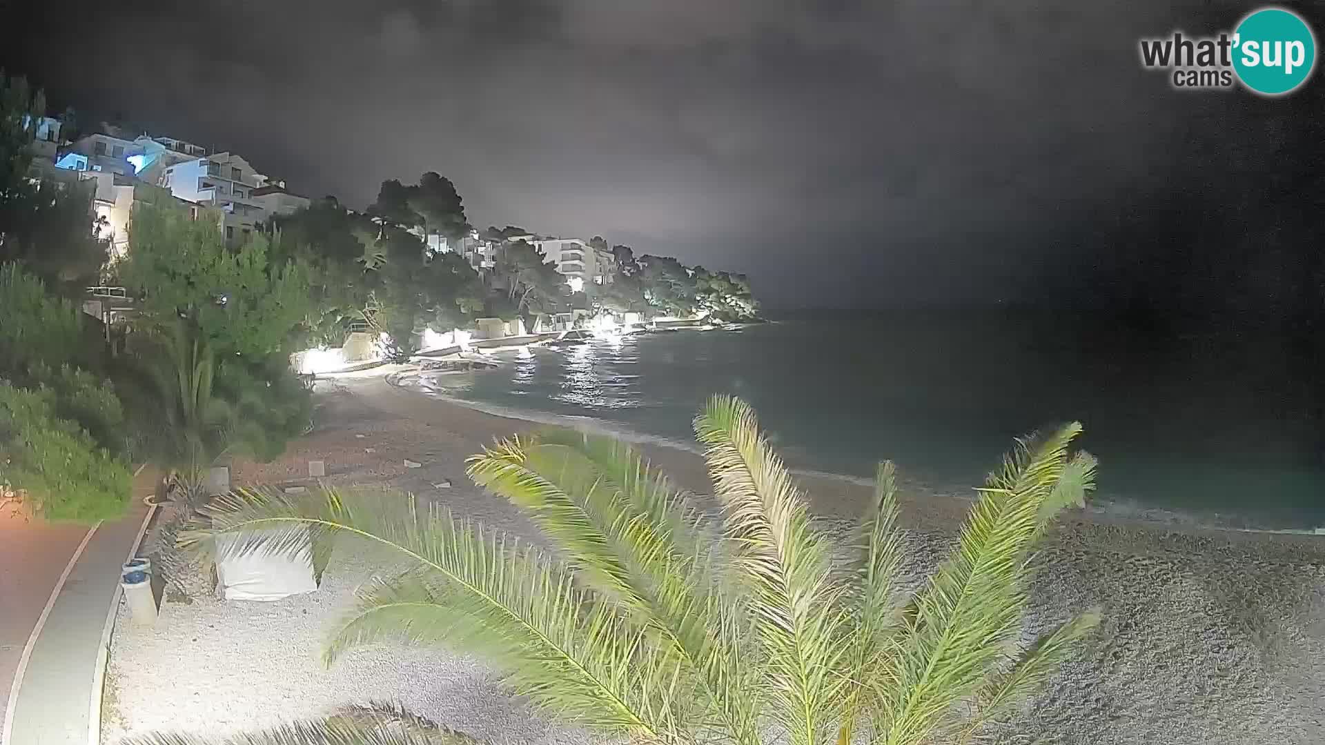 Spletna kamera Plaža Lučica Brela – Pogled v živo na Jadransko obalo