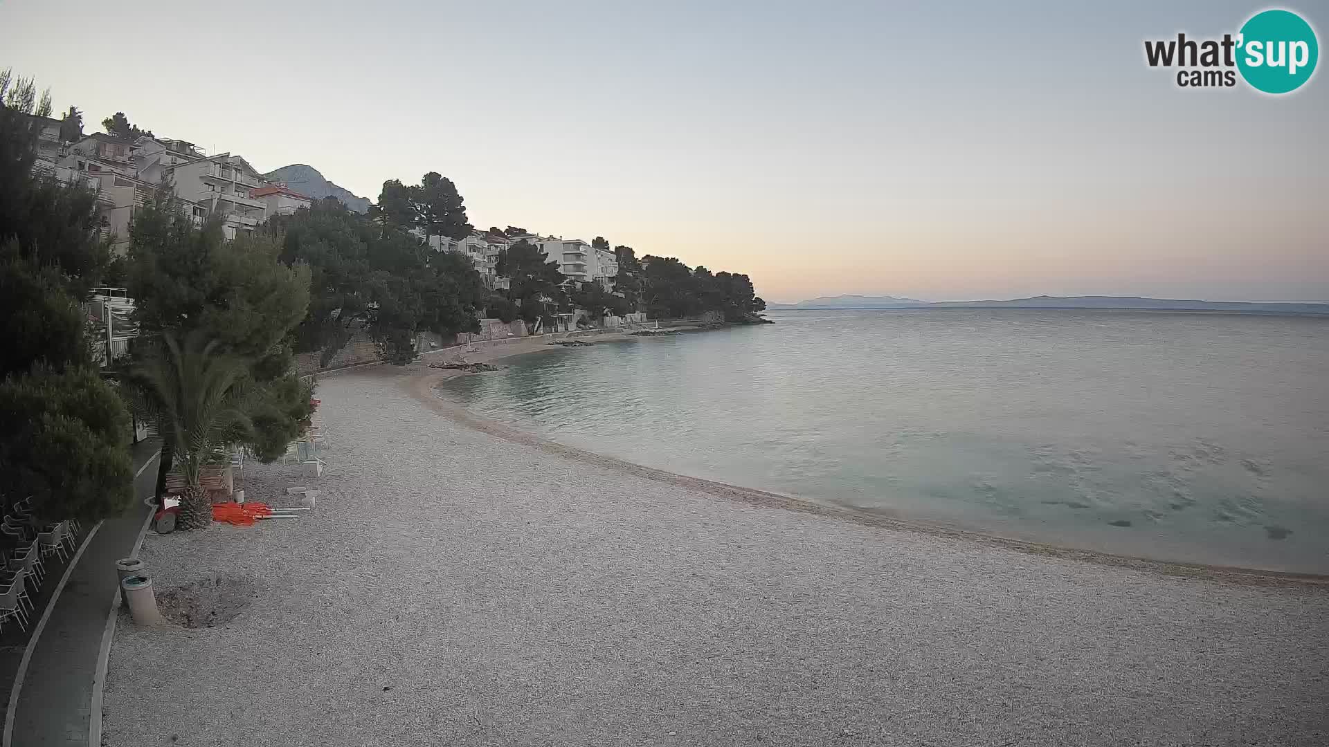 Webcam Plage Lučica Brela – Vue en direct sur la côte adriatique