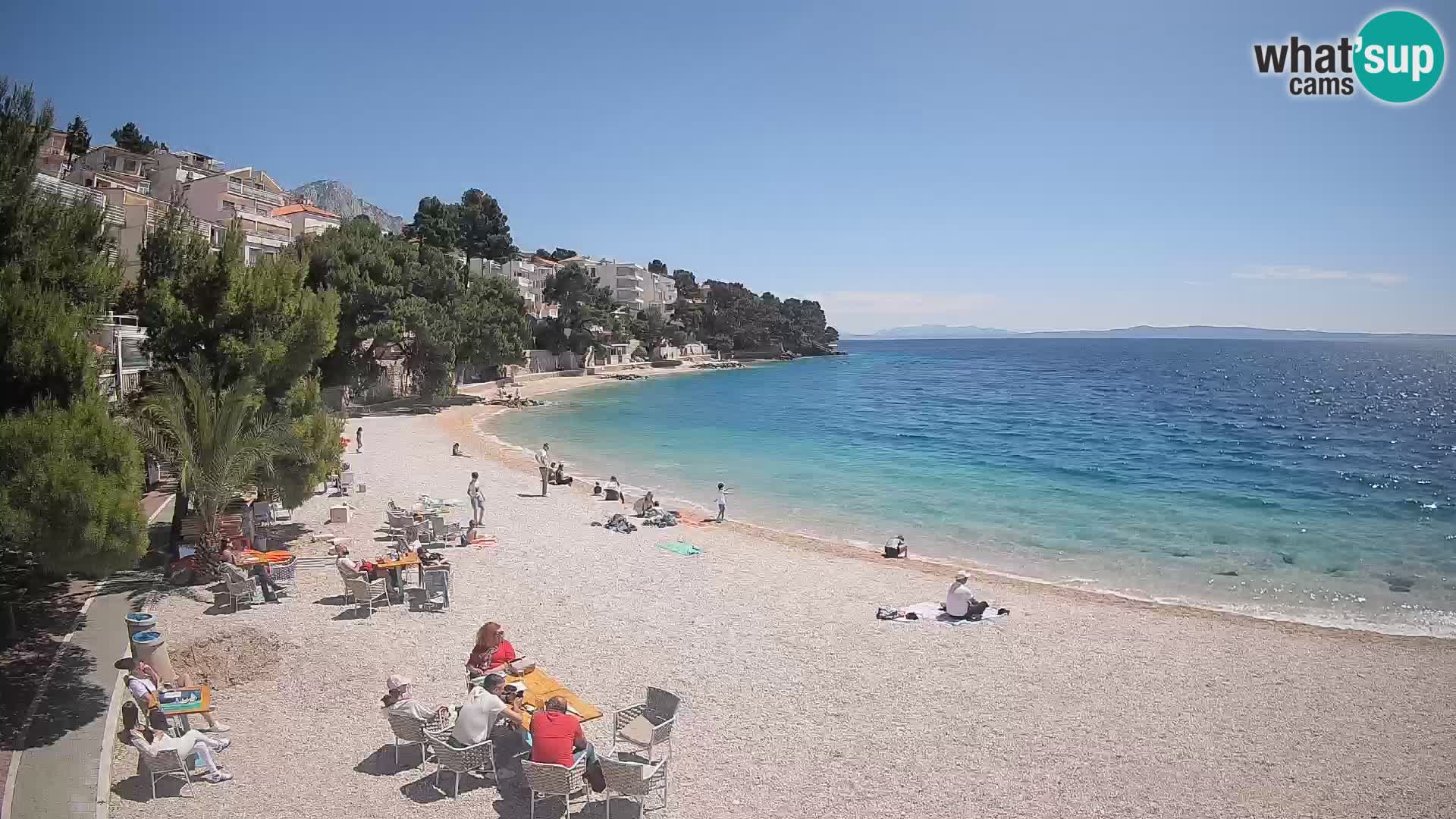 Web kamera Plaža Lučica Brela – Pogled uživo na jadransku obalu