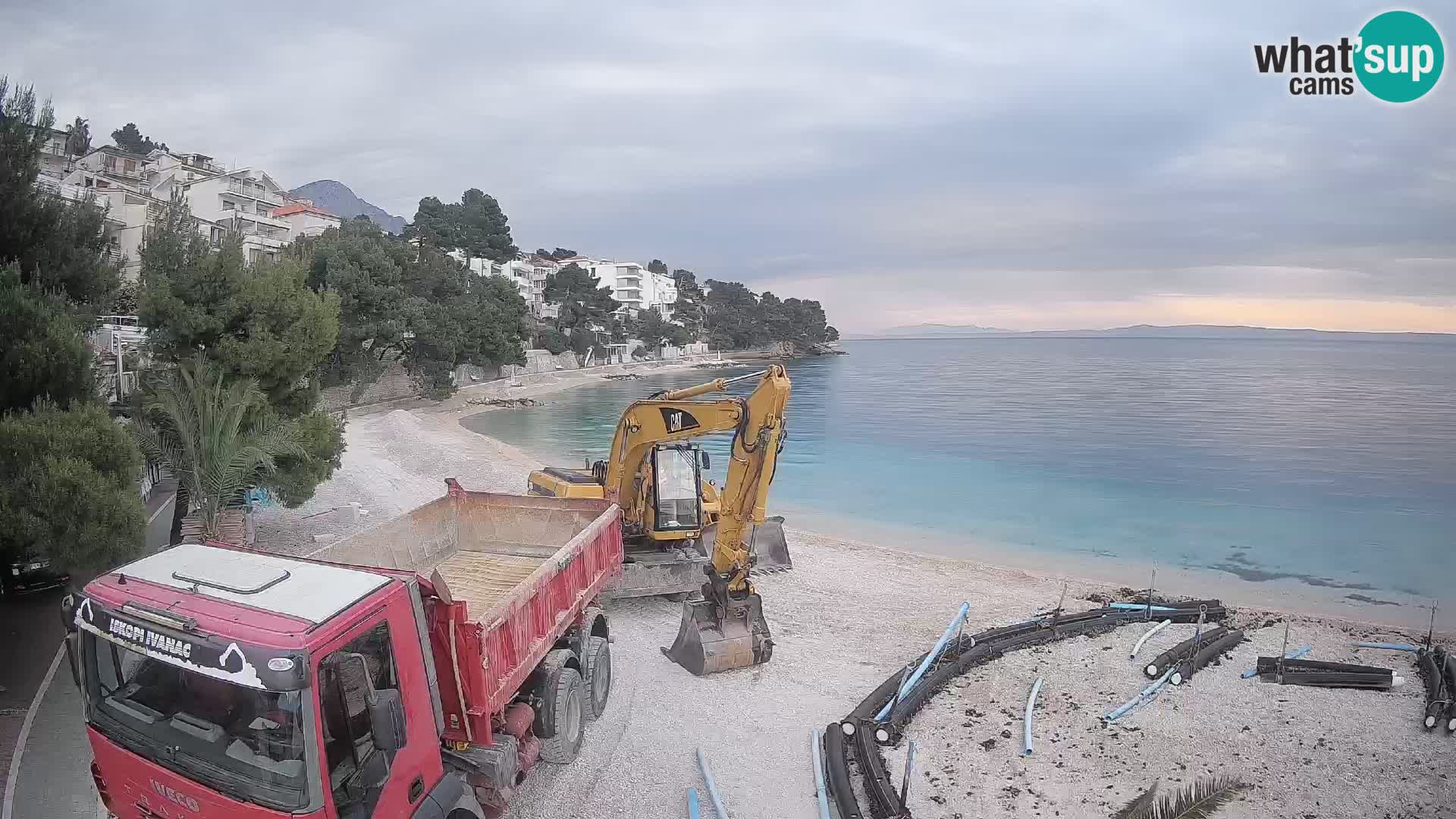 Webcam Lučica Beach Brela – Live View from the Adriatic Coast