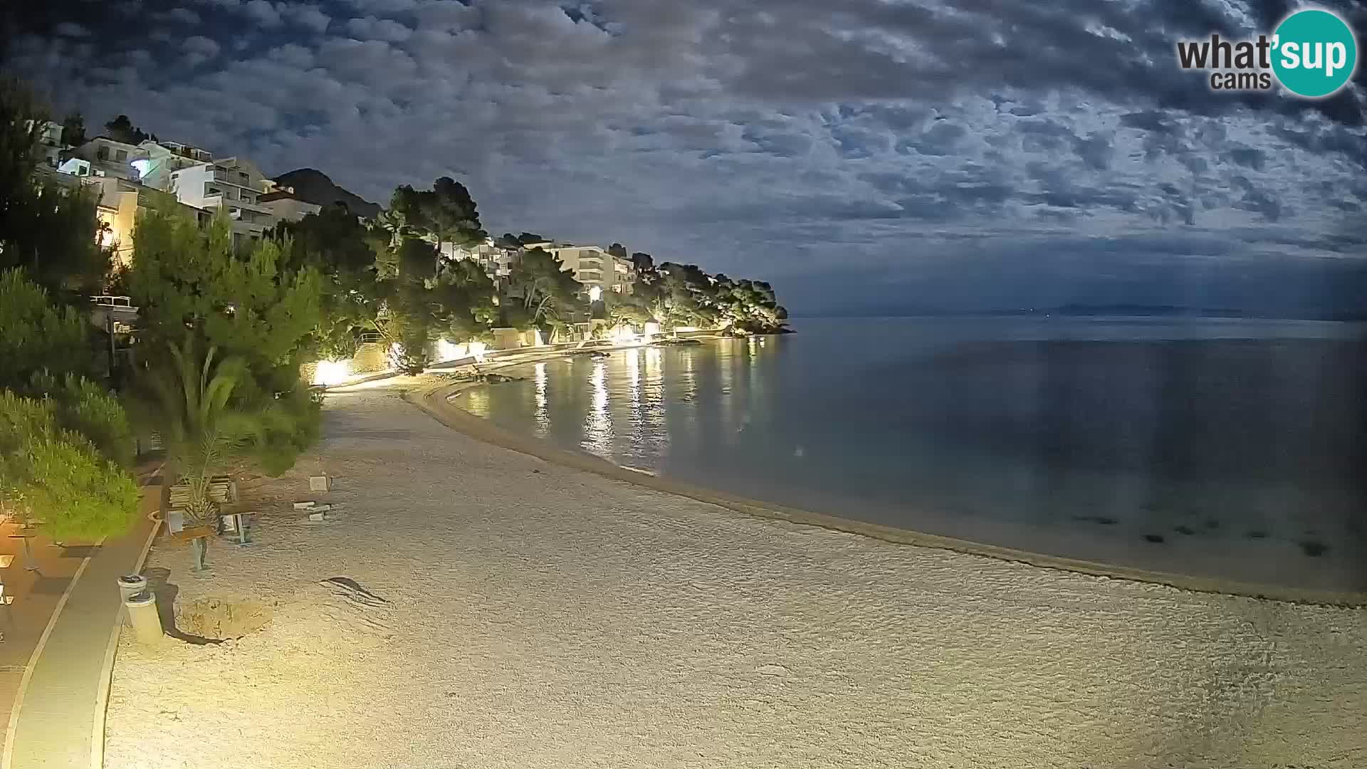 Webcam Lučica Strand Beach Brela – Liveblick von der Adriaküste