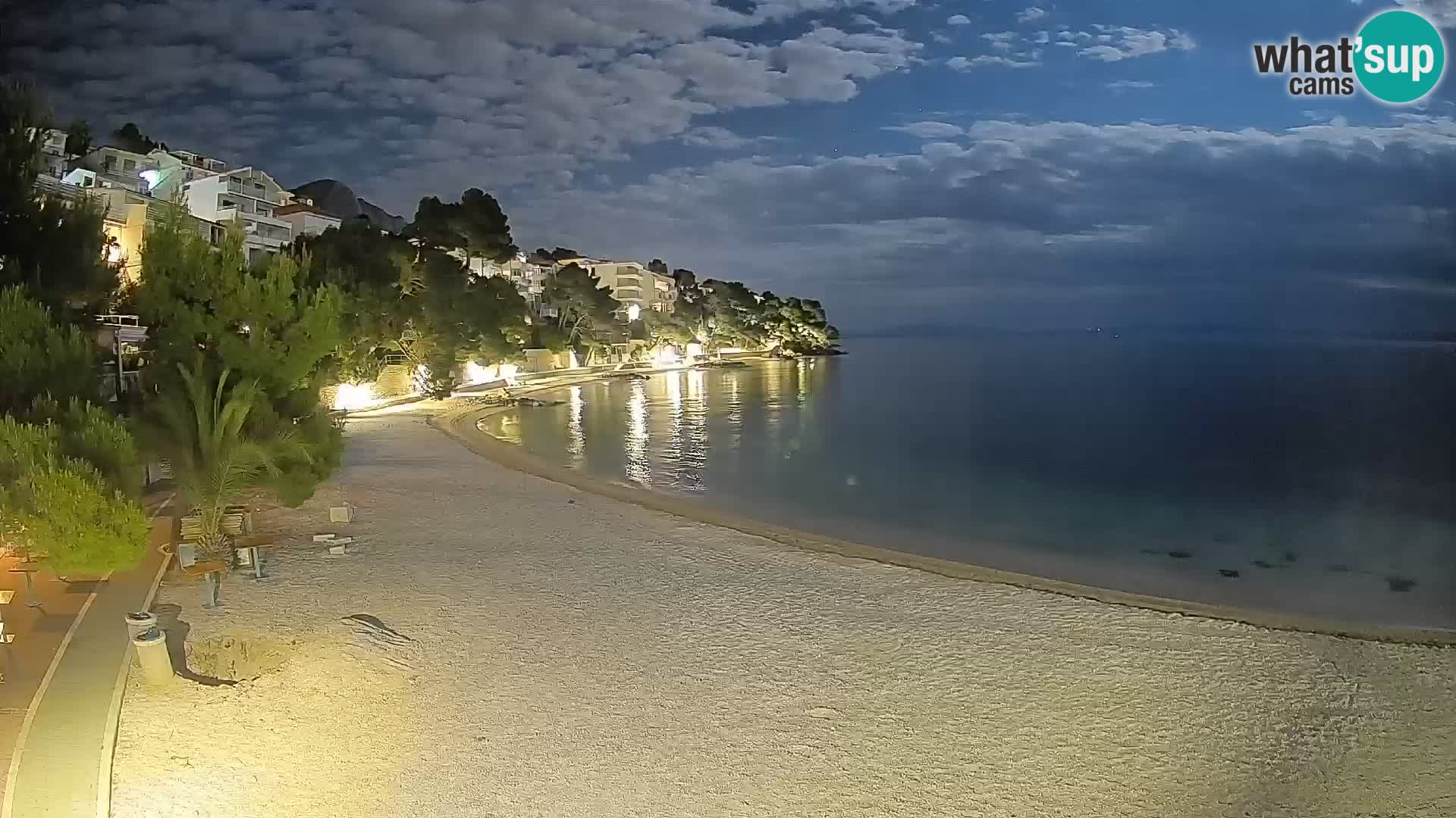 Webcam Playa Lučica Brela – Vista en directo de la costa adriática
