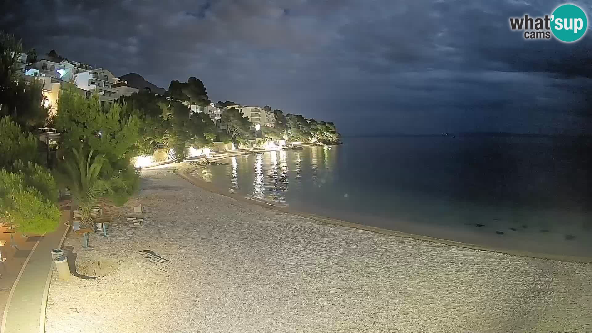 Webcam Plage Lučica Brela – Vue en direct sur la côte adriatique