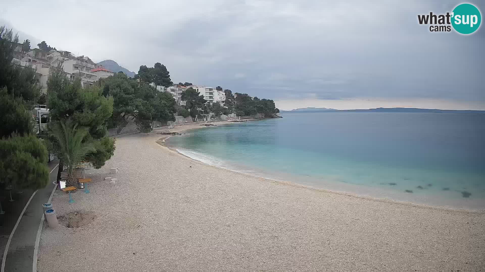 Webcam Lučica Strand Beach Brela – Liveblick von der Adriaküste
