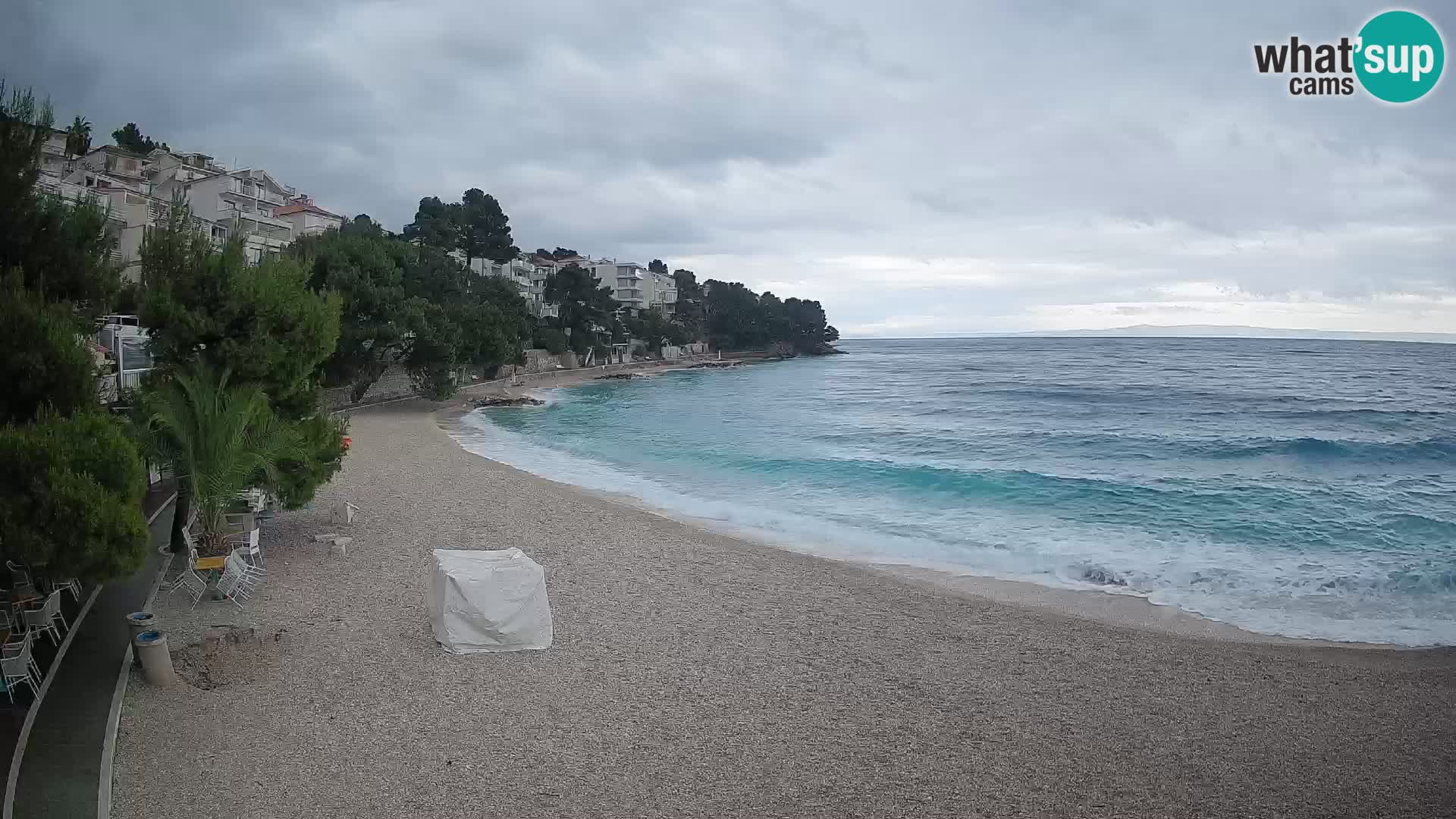 Spletna kamera Plaža Lučica Brela – Pogled v živo na Jadransko obalo