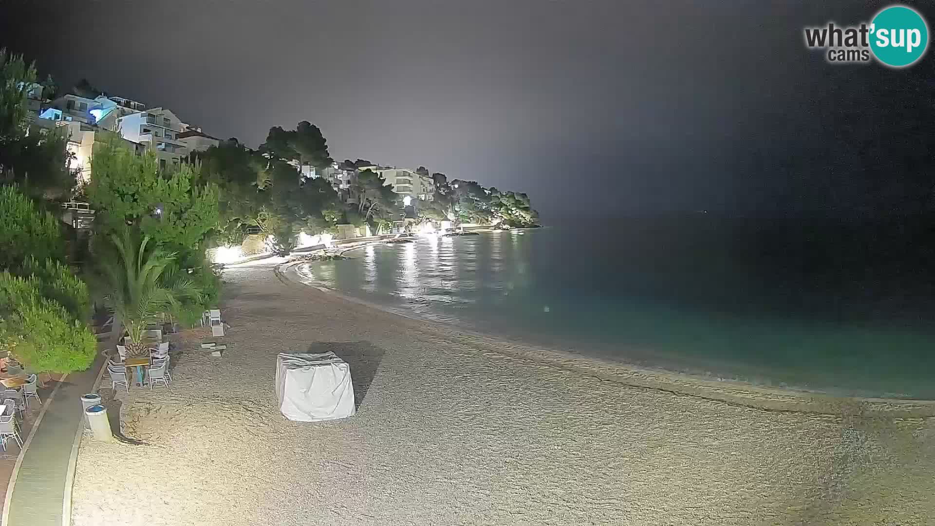 Web kamera Plaža Lučica Brela – Pogled uživo na jadransku obalu