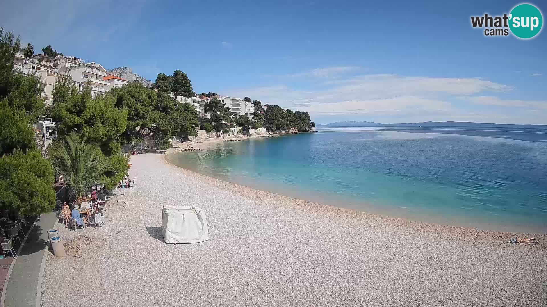 Spletna kamera Plaža Lučica Brela – Pogled v živo na Jadransko obalo