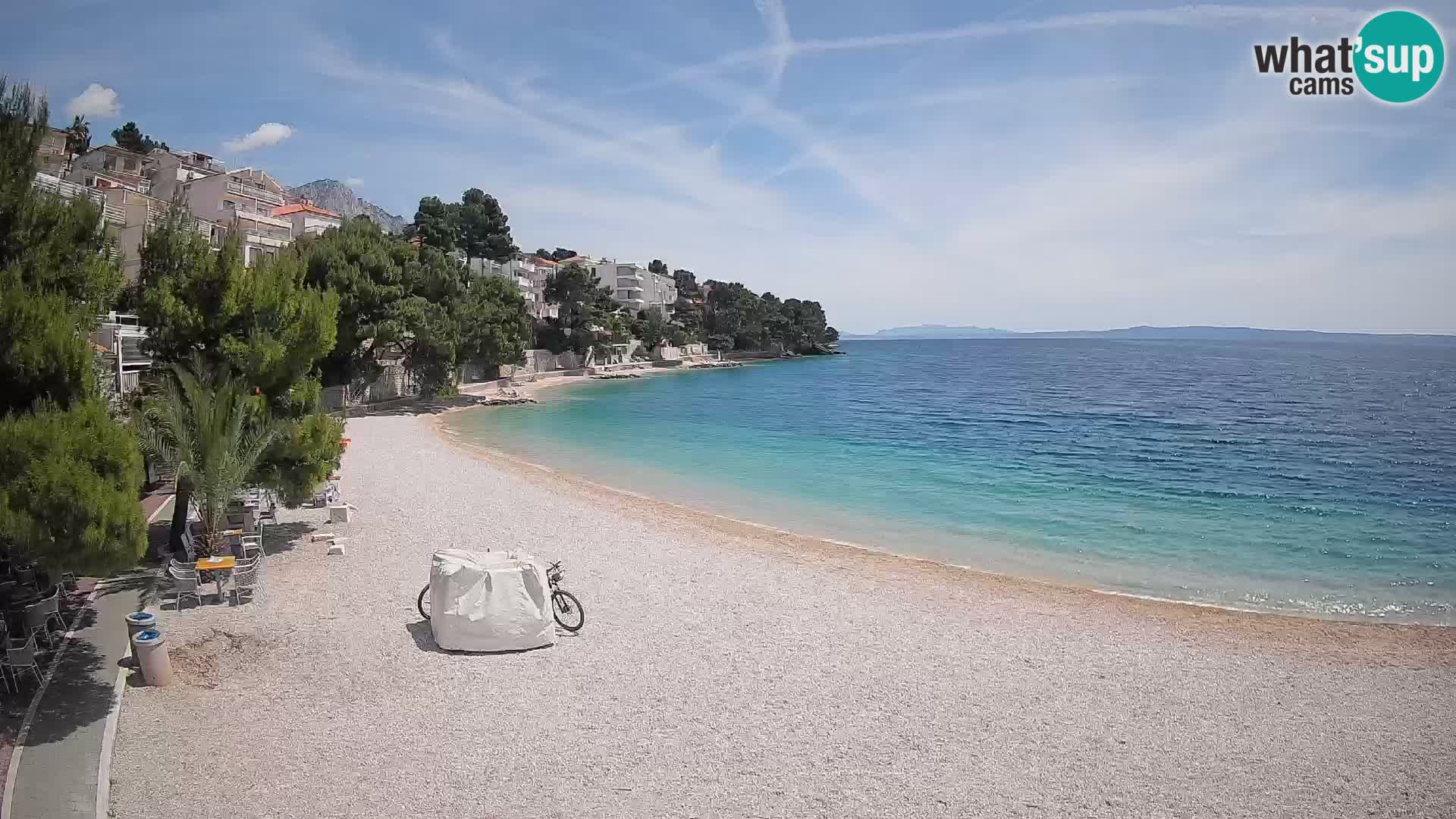 Web kamera Plaža Lučica Brela – Pogled uživo na jadransku obalu