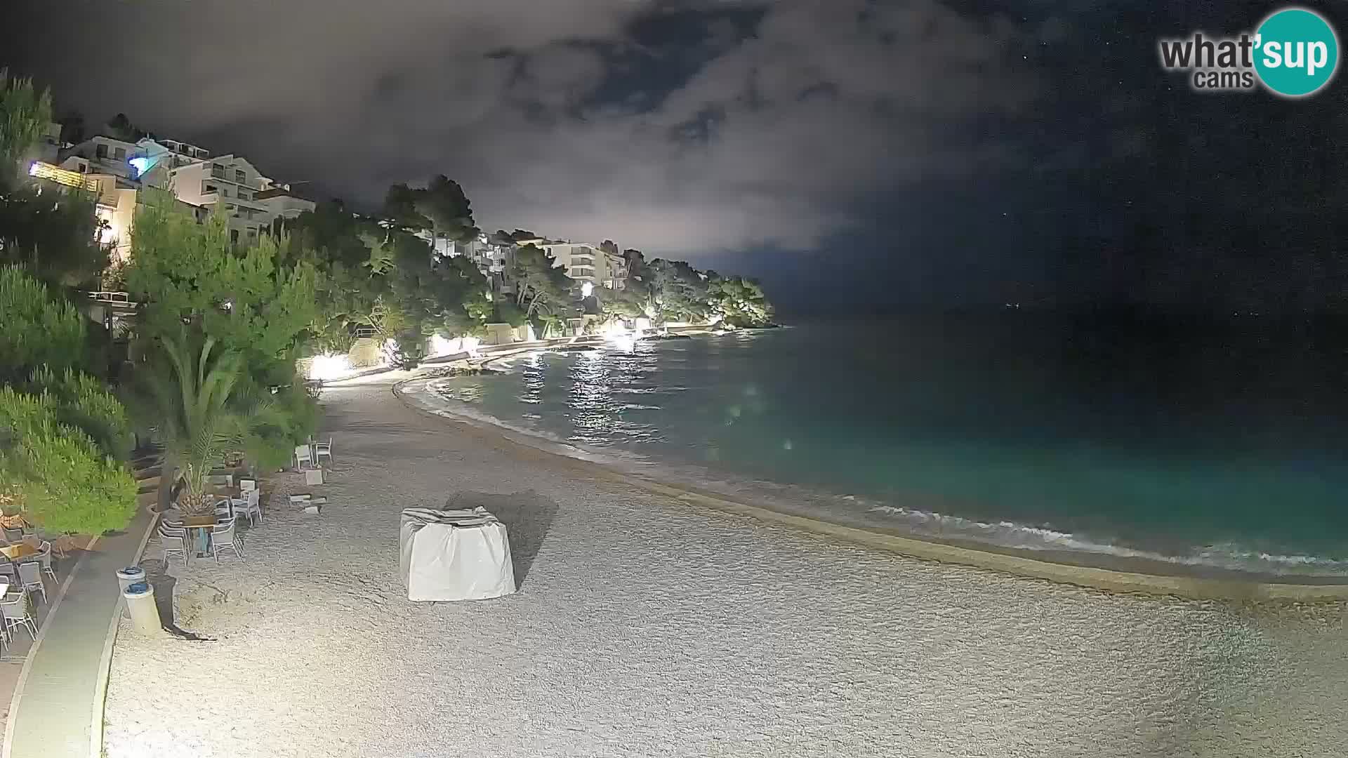 Spletna kamera Plaža Lučica Brela – Pogled v živo na Jadransko obalo