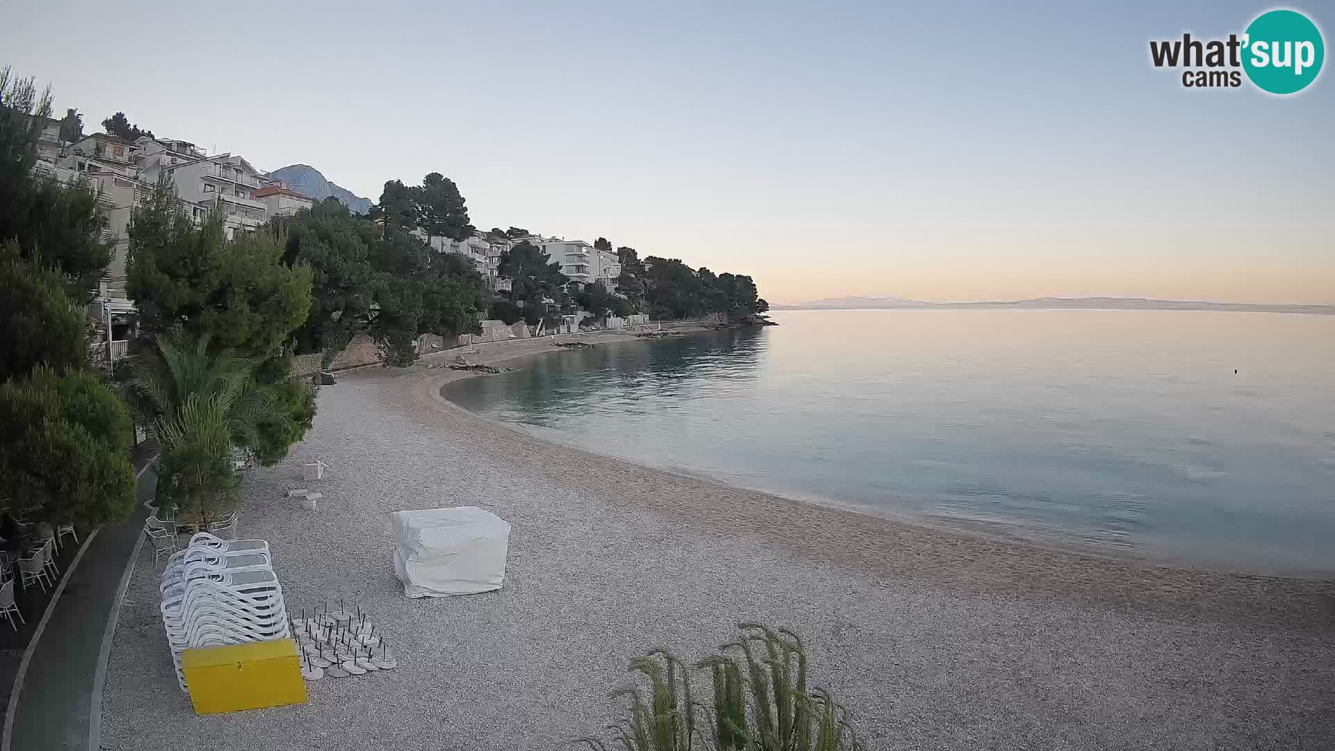 Webcam Lučica Strand Beach Brela – Liveblick von der Adriaküste