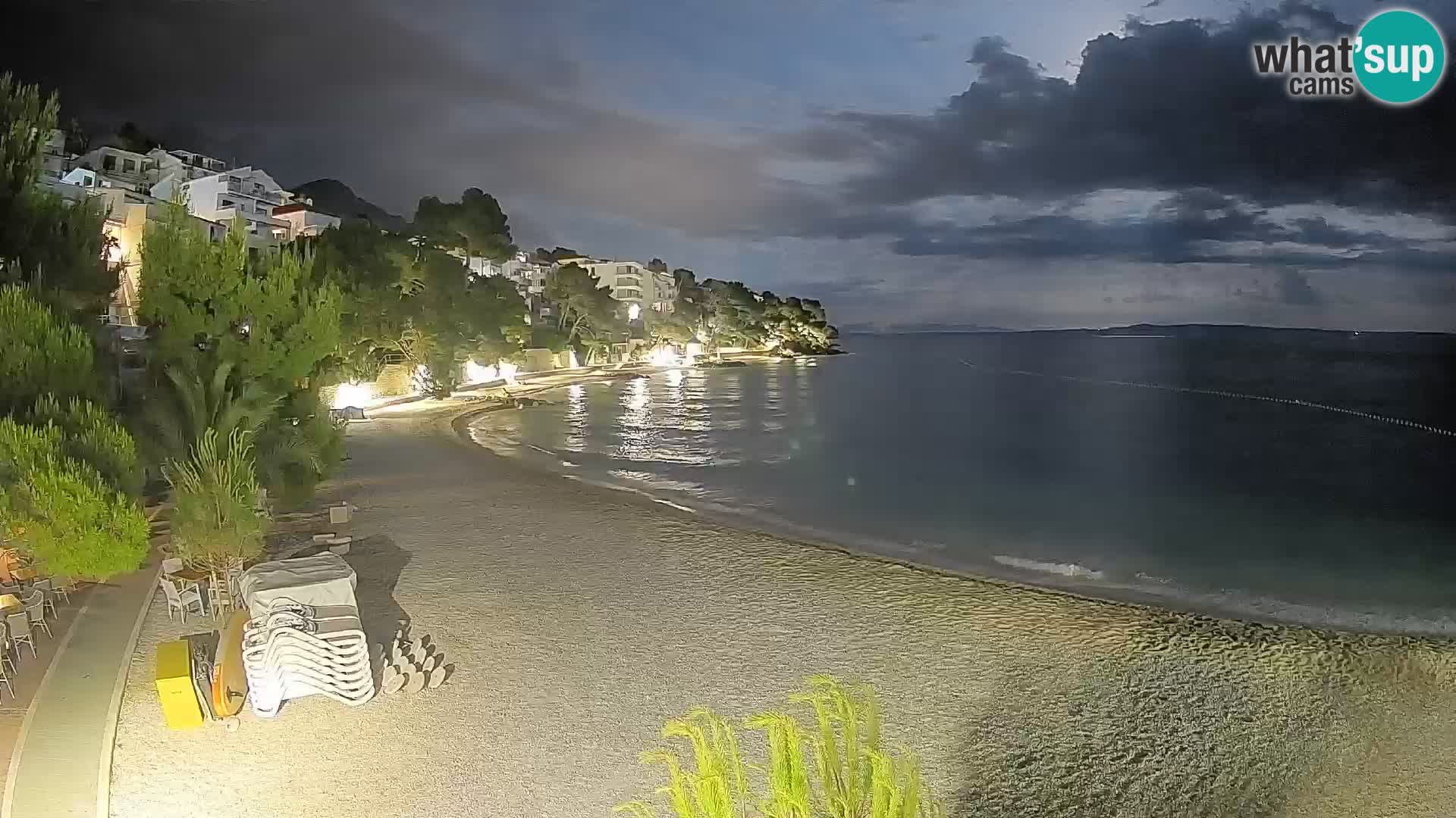 Webcam Lučica Strand Beach Brela – Liveblick von der Adriaküste
