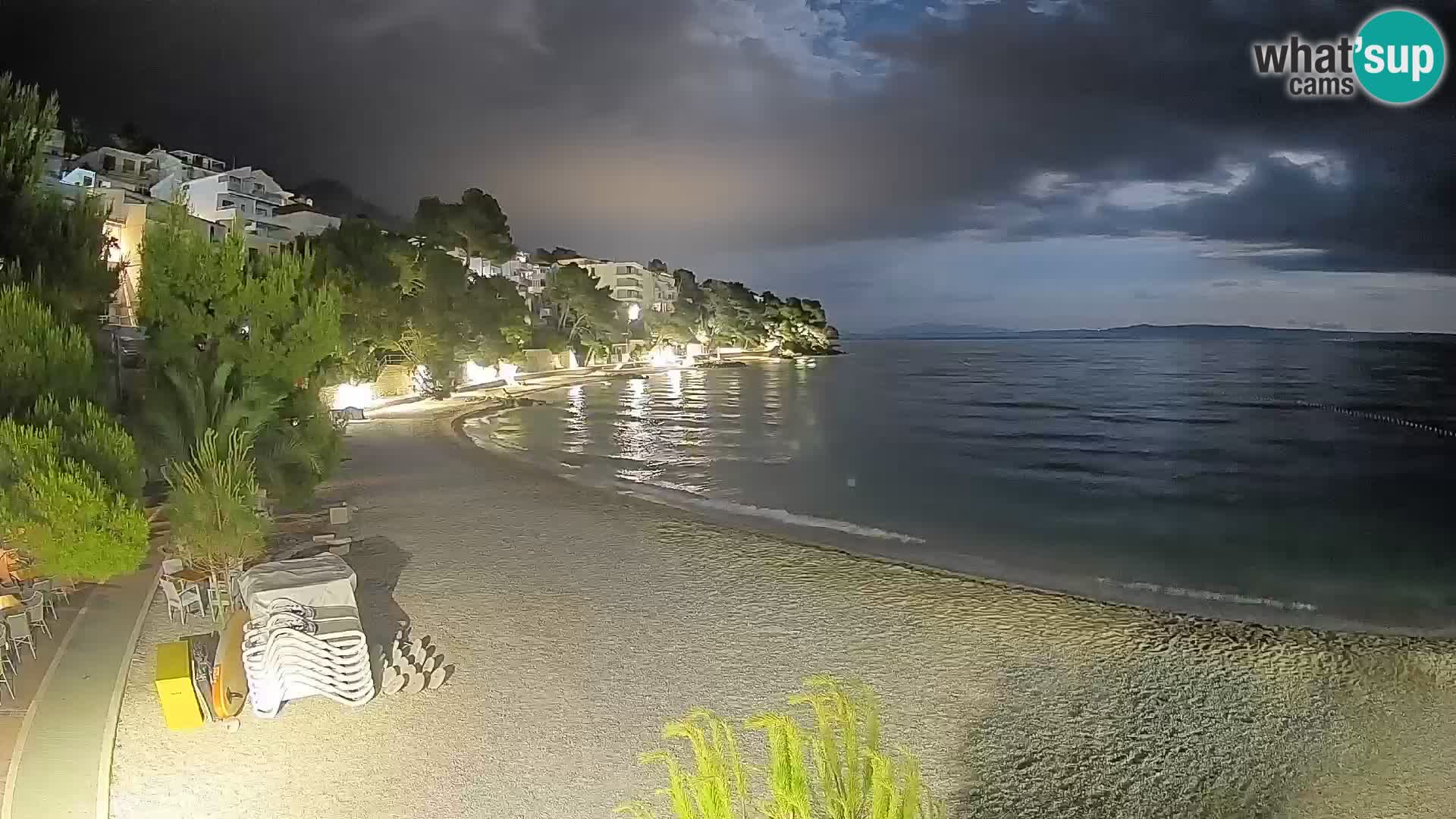 Webcam Lučica Strand Beach Brela – Liveblick von der Adriaküste