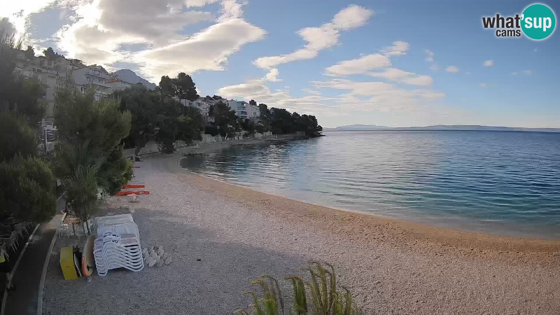 Webcam Lučica Strand Beach Brela – Liveblick von der Adriaküste
