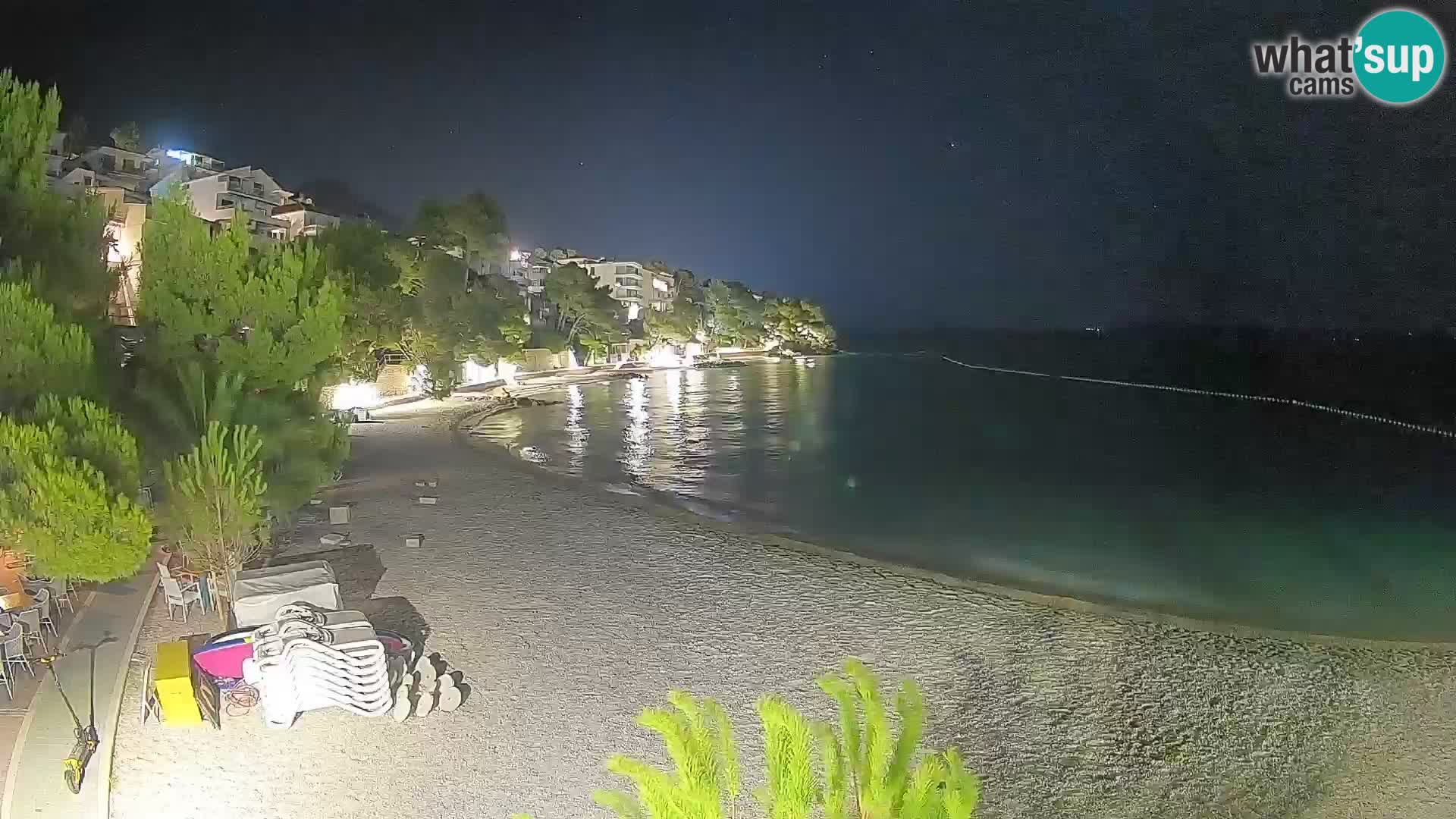 Webcam Spiaggia Lučica Brela – Vista live sulla costa adriatica