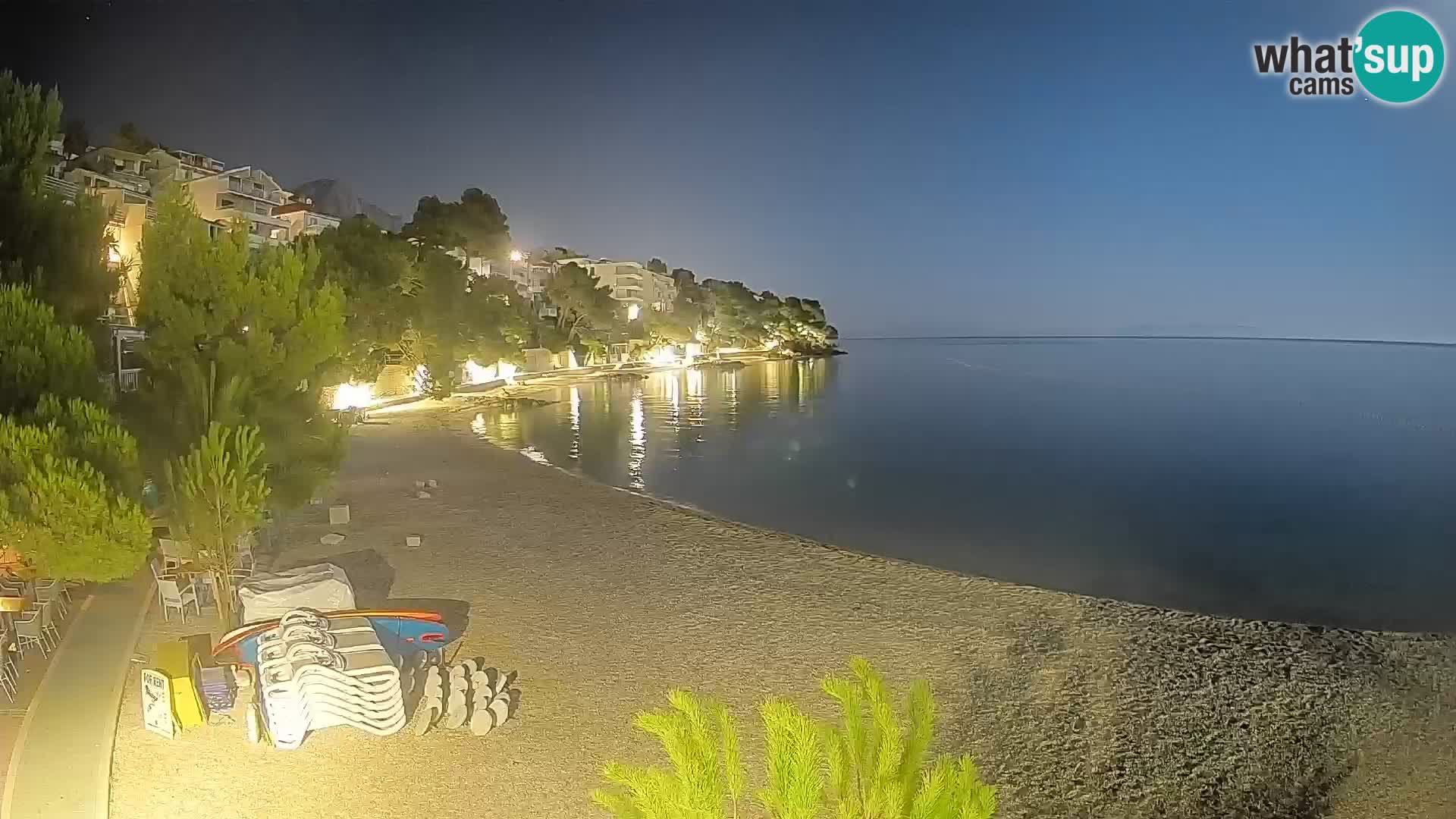 Webcam Lučica Strand Beach Brela – Liveblick von der Adriaküste