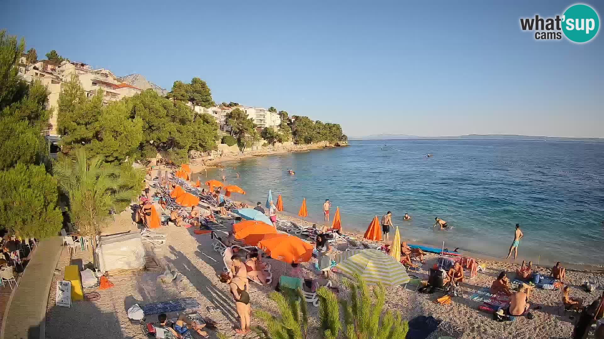 Webcam Plage Lučica Brela – Vue en direct sur la côte adriatique