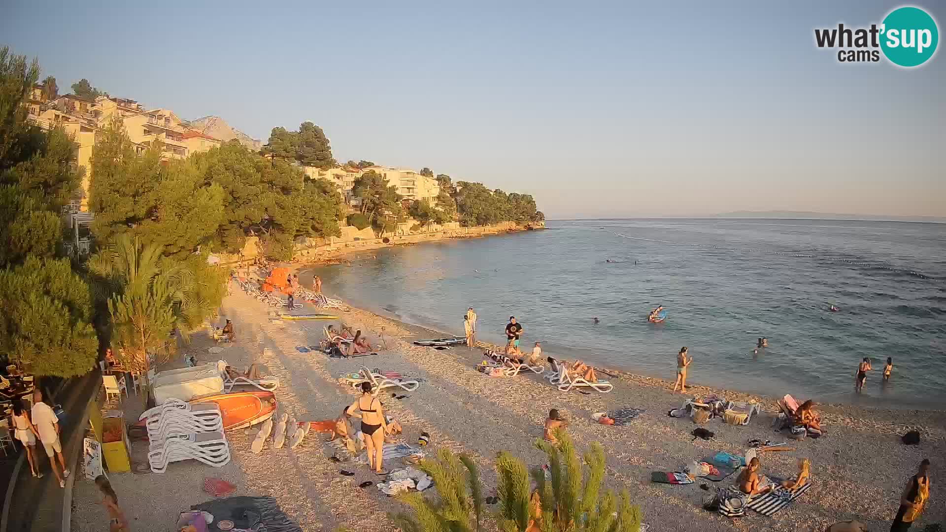 Spletna kamera Plaža Lučica Brela – Pogled v živo na Jadransko obalo