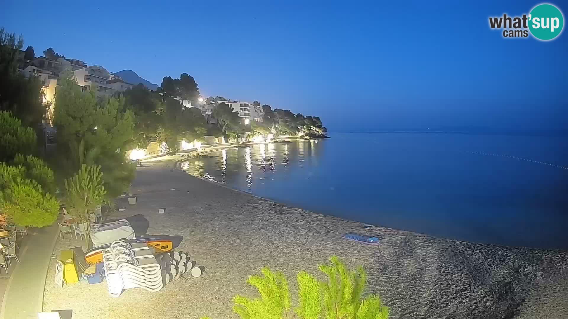Webcam Lučica Strand Beach Brela – Liveblick von der Adriaküste