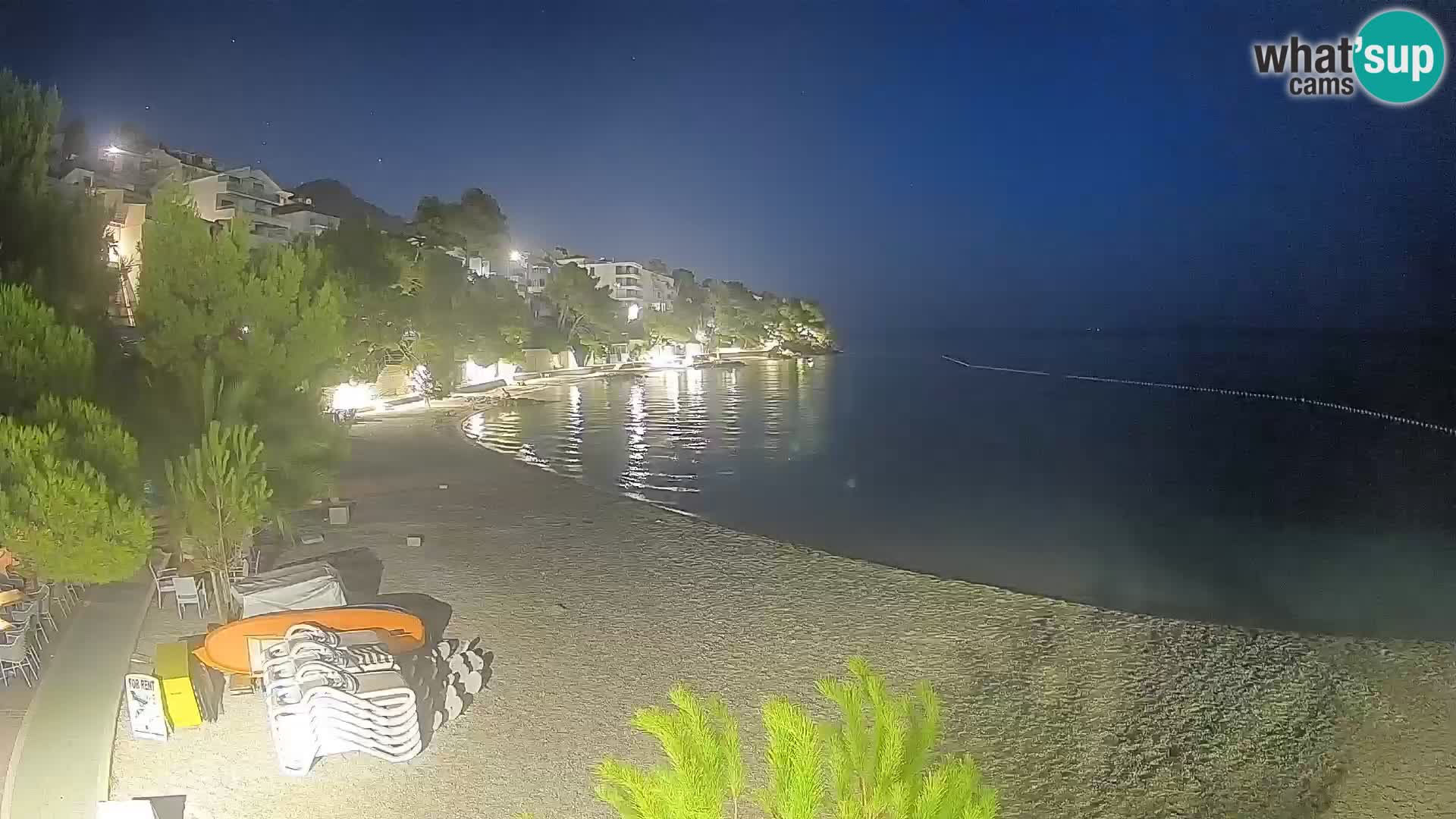 Spletna kamera Plaža Lučica Brela – Pogled v živo na Jadransko obalo