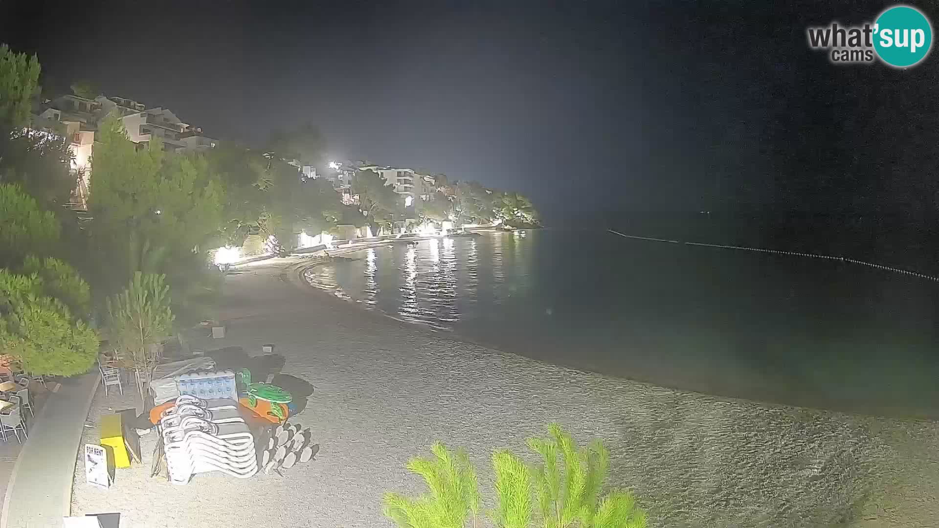 Spletna kamera Plaža Lučica Brela – Pogled v živo na Jadransko obalo