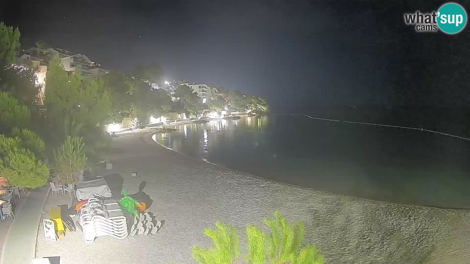 Webcam Plage Lučica Brela – Vue en direct sur la côte adriatique