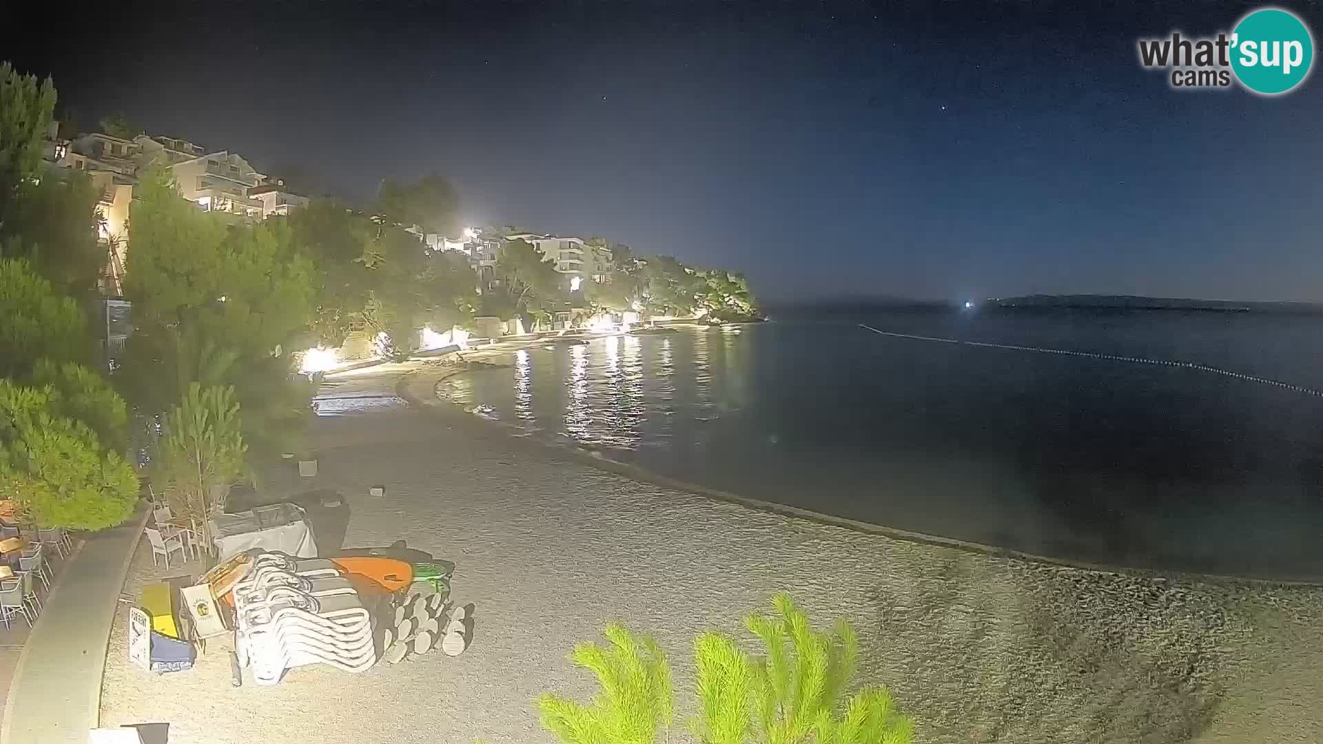 Webcam Spiaggia Lučica Brela – Vista live sulla costa adriatica