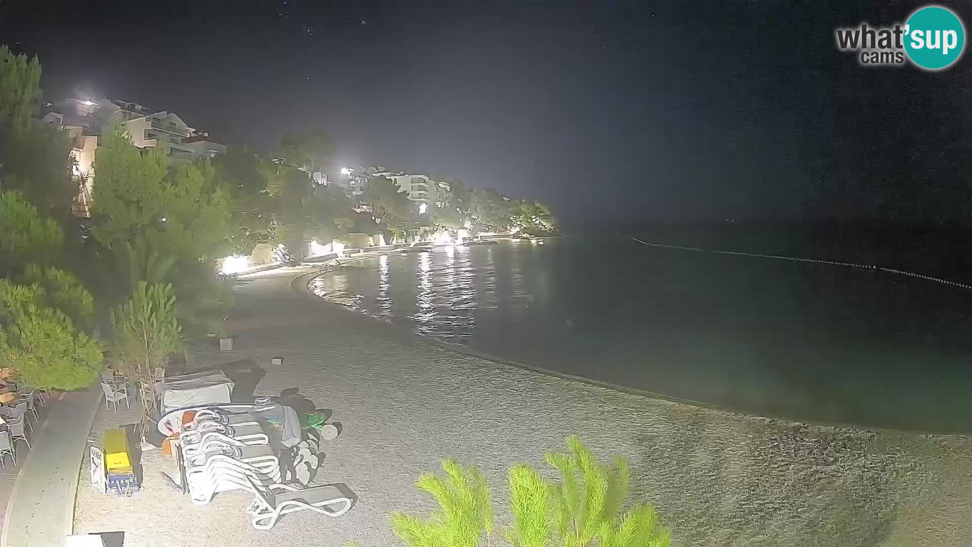Spletna kamera Plaža Lučica Brela – Pogled v živo na Jadransko obalo