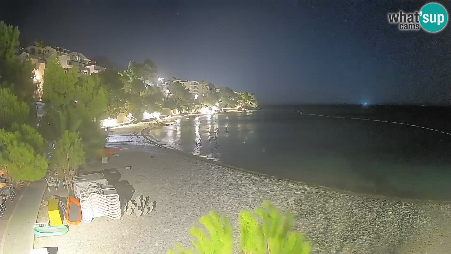 Webcam Spiaggia Lučica Brela – Vista live sulla costa adriatica