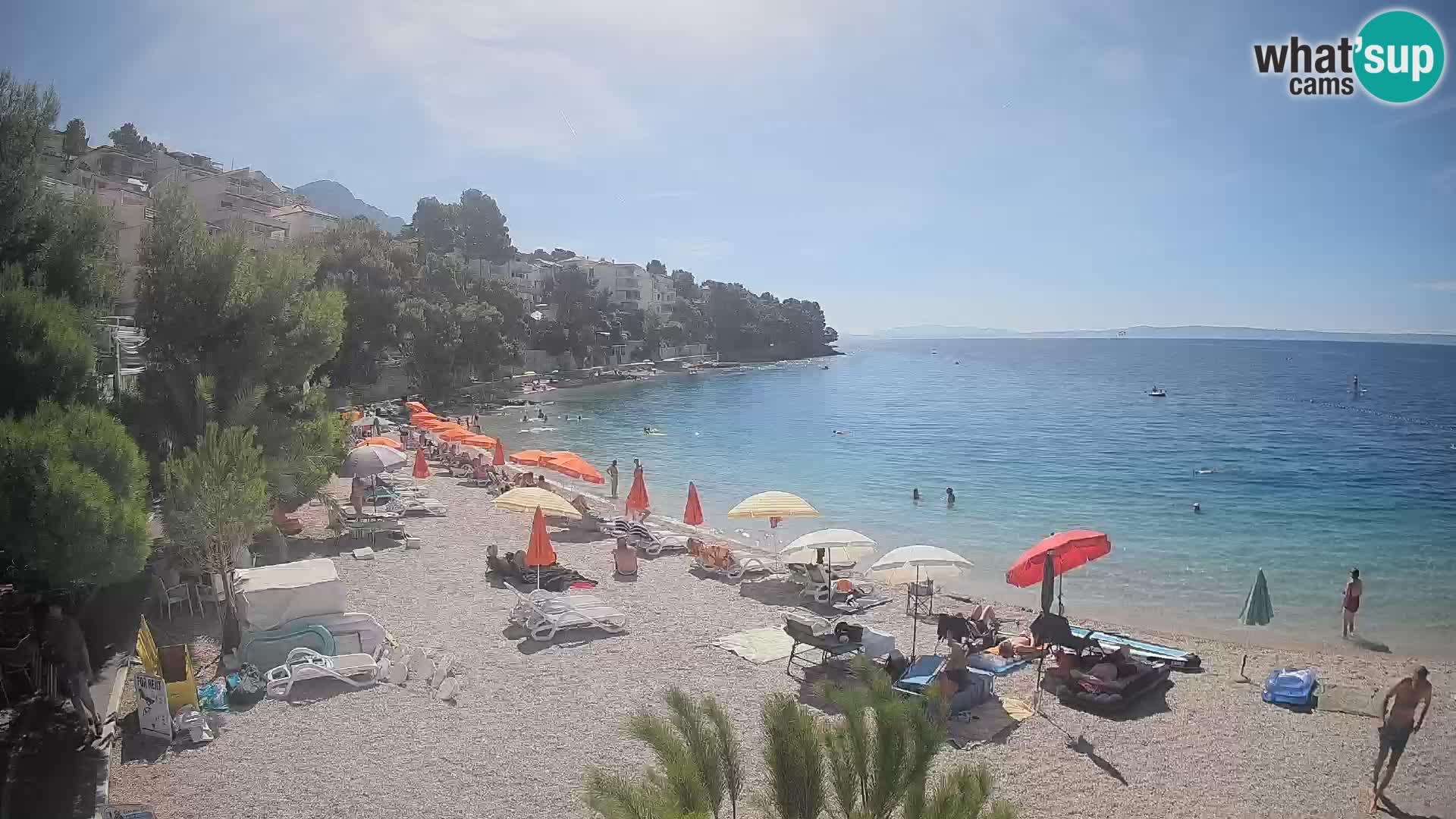Spletna kamera Plaža Lučica Brela – Pogled v živo na Jadransko obalo