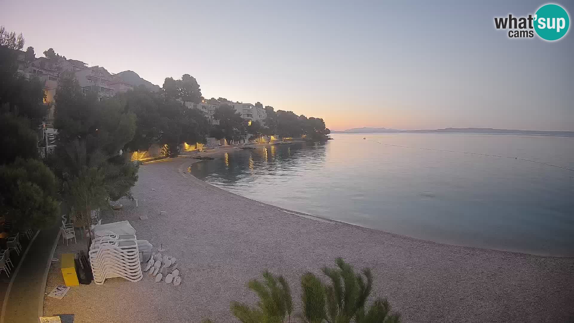 Webcam Plage Lučica Brela – Vue en direct sur la côte adriatique