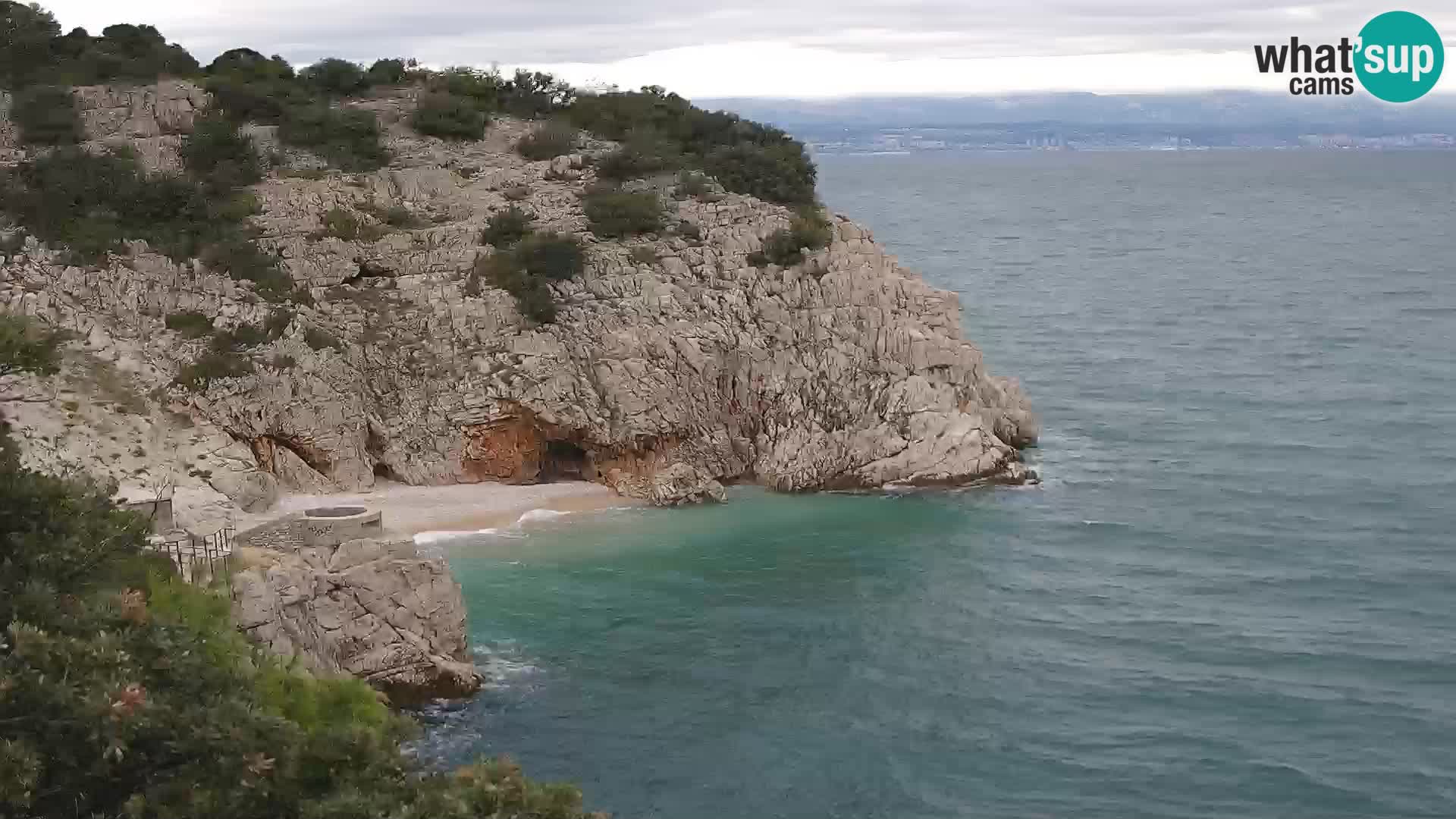 Spletna kamera Brseč plaža – Mošćenička Draga – Hrvaška