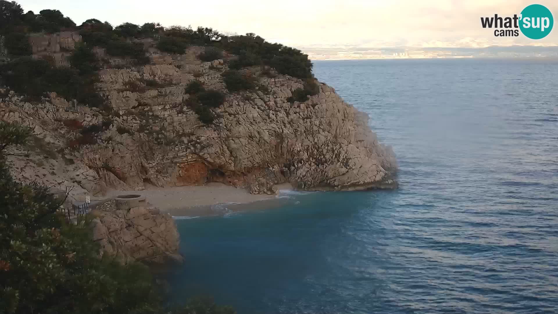 Spletna kamera Brseč plaža – Mošćenička Draga – Hrvaška