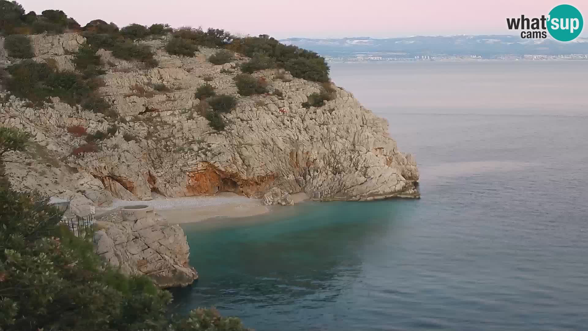 Spletna kamera Brseč plaža – Mošćenička Draga – Hrvaška