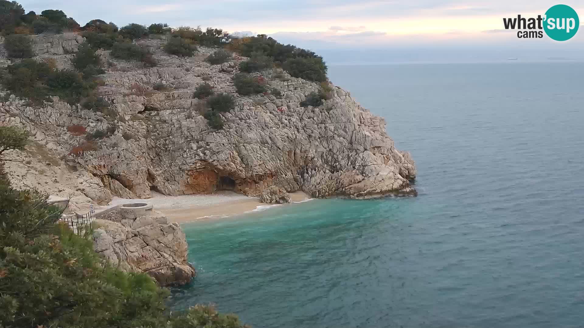 Spletna kamera Brseč plaža – Mošćenička Draga – Hrvaška