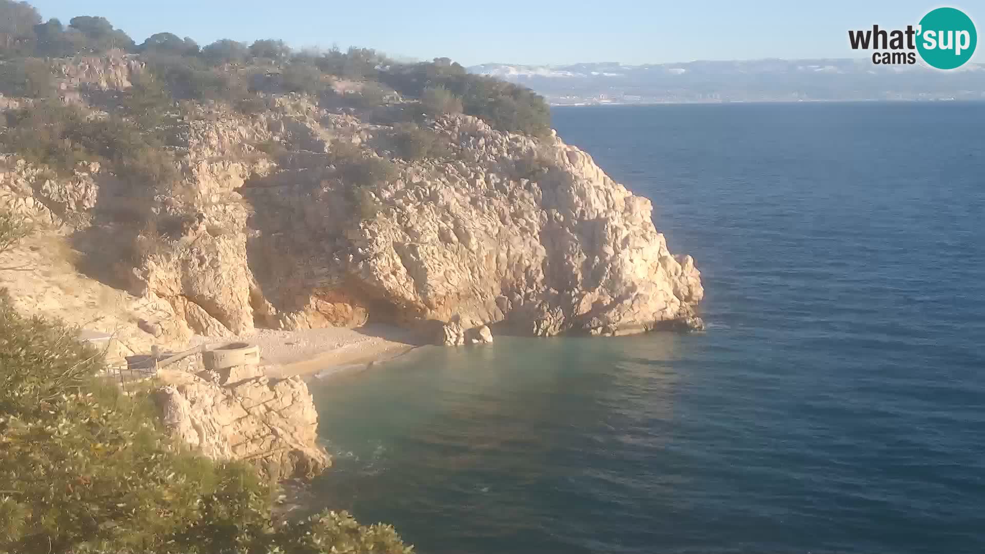 Spletna kamera Brseč plaža – Mošćenička Draga – Hrvaška